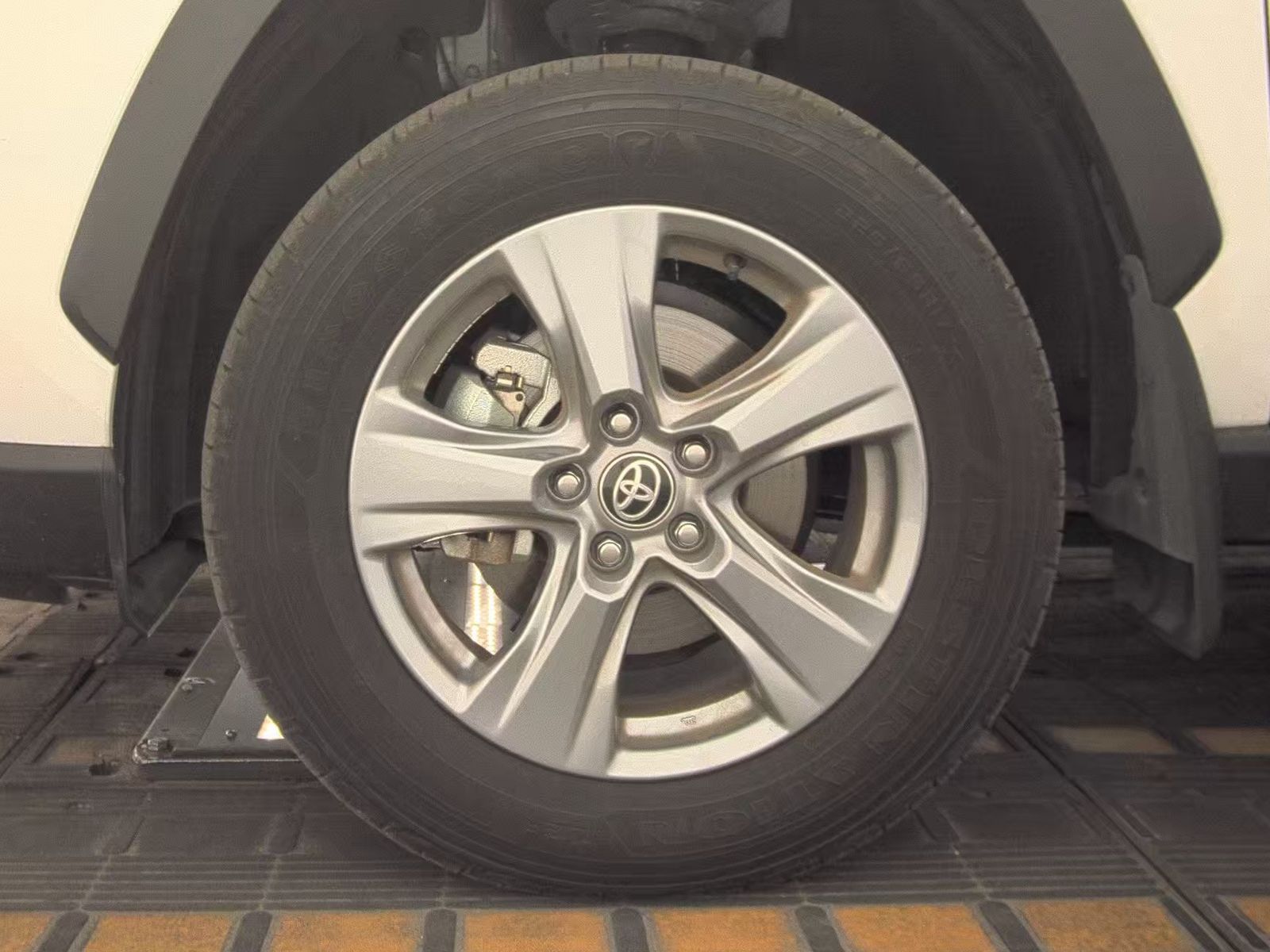 2024 Toyota RAV4 Hybrid XLE AWD