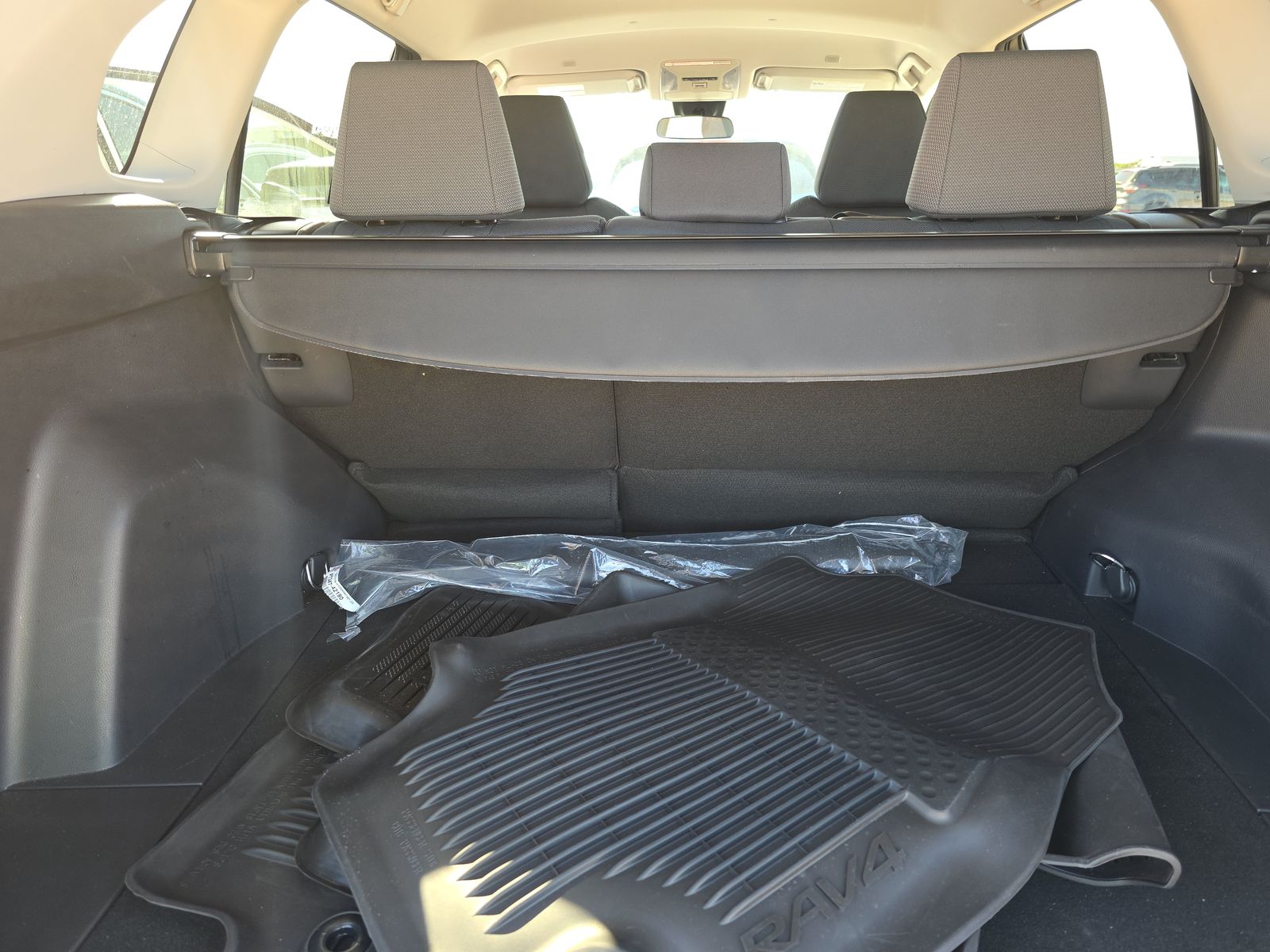 2024 Toyota RAV4 Hybrid XLE AWD