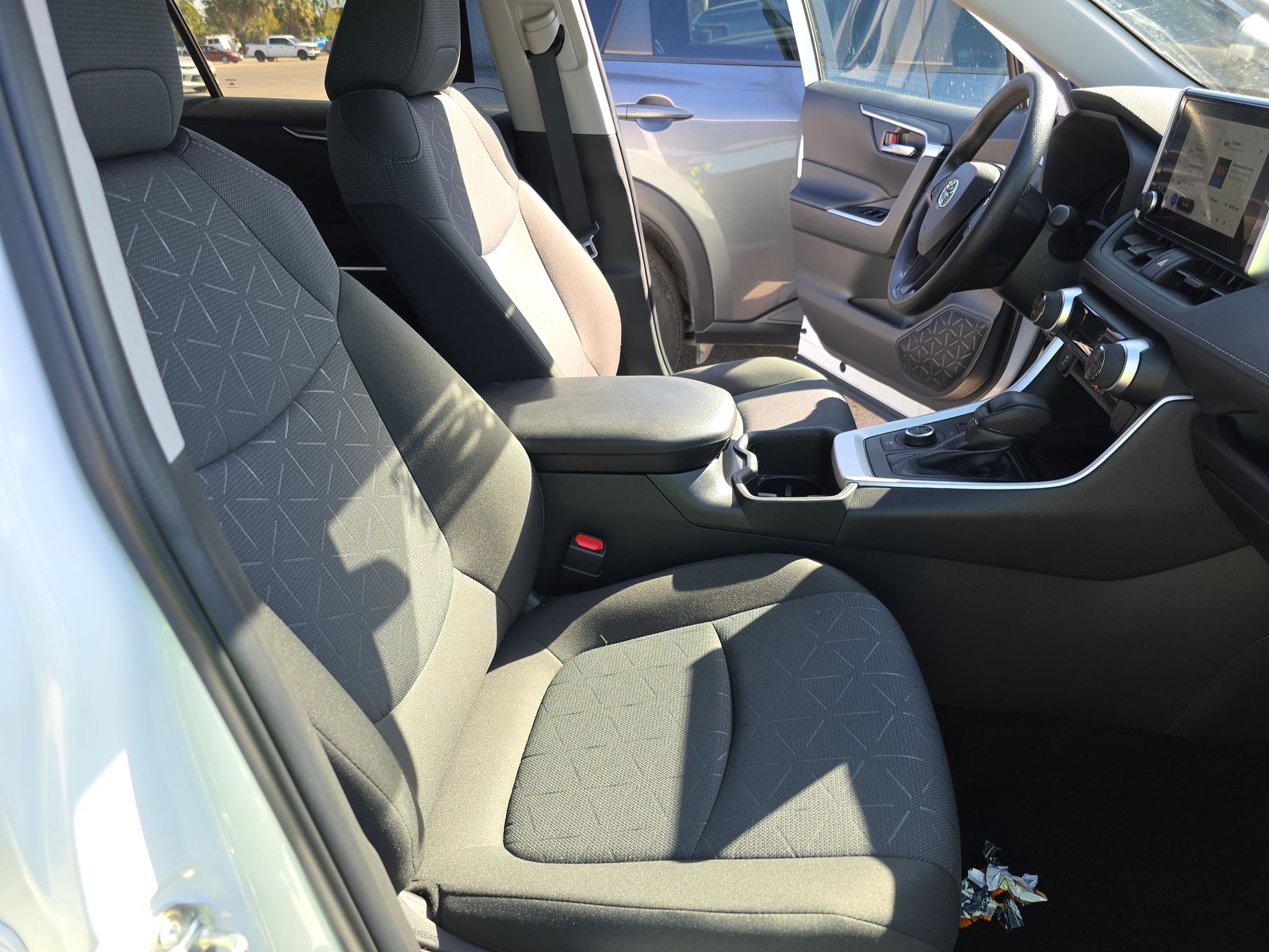 2024 Toyota RAV4 Hybrid XLE AWD