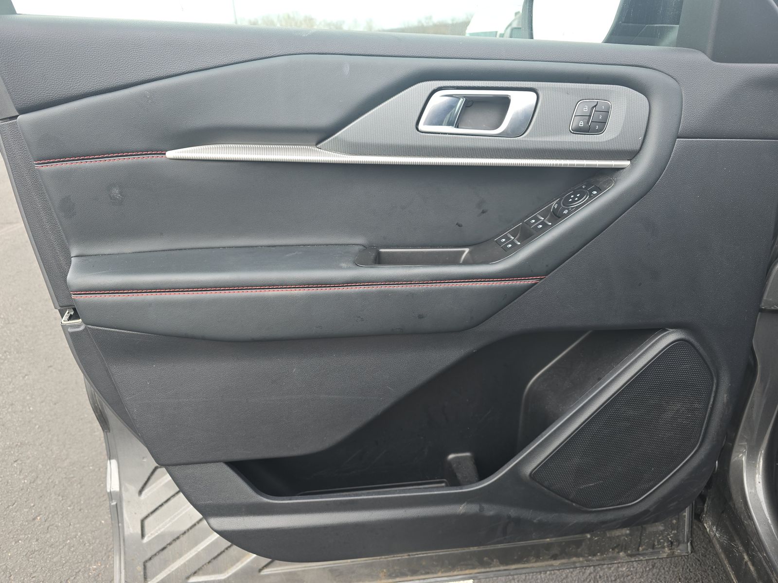 2025 Ford Explorer ST-Line AWD