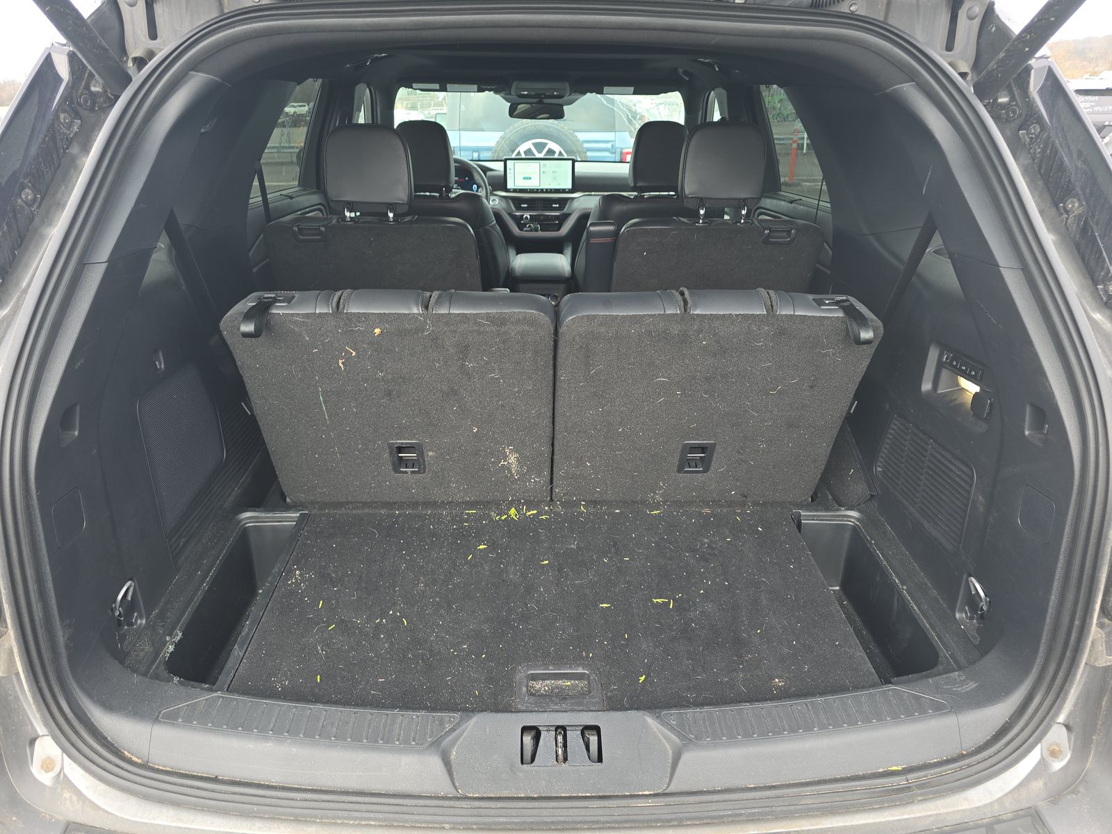 2025 Ford Explorer ST-Line AWD