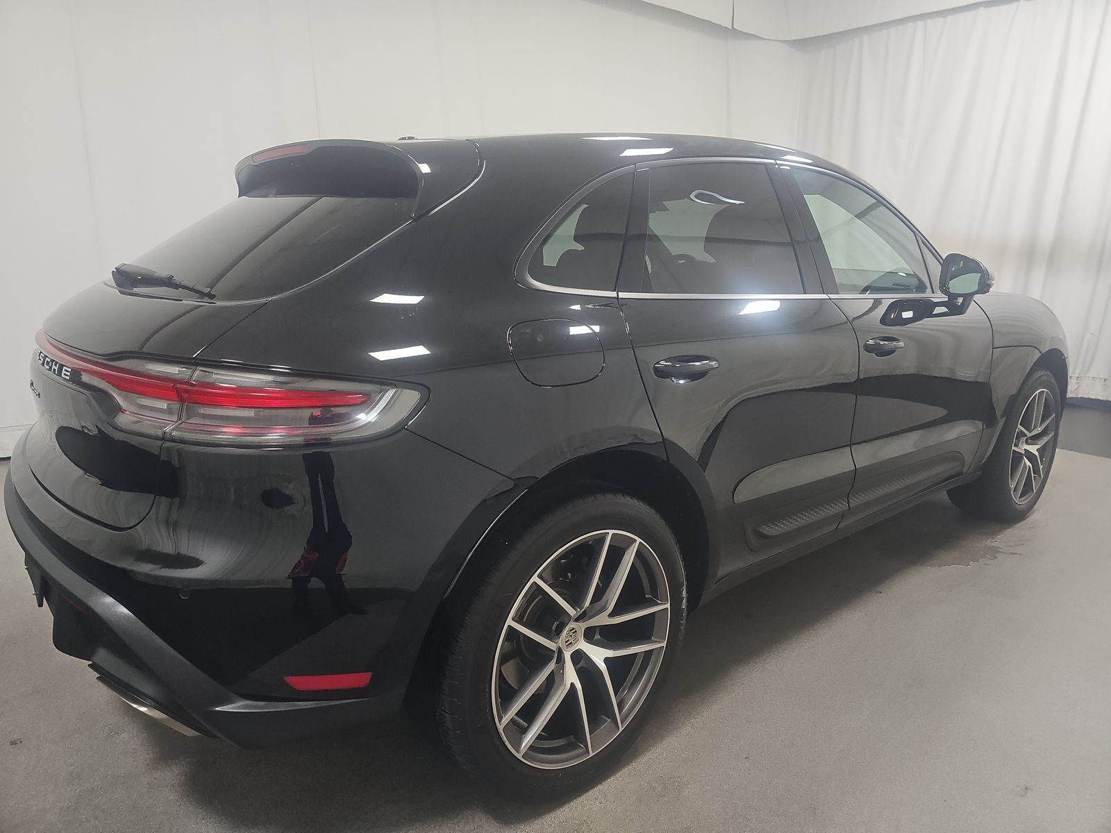 2023 Porsche Macan Base AWD