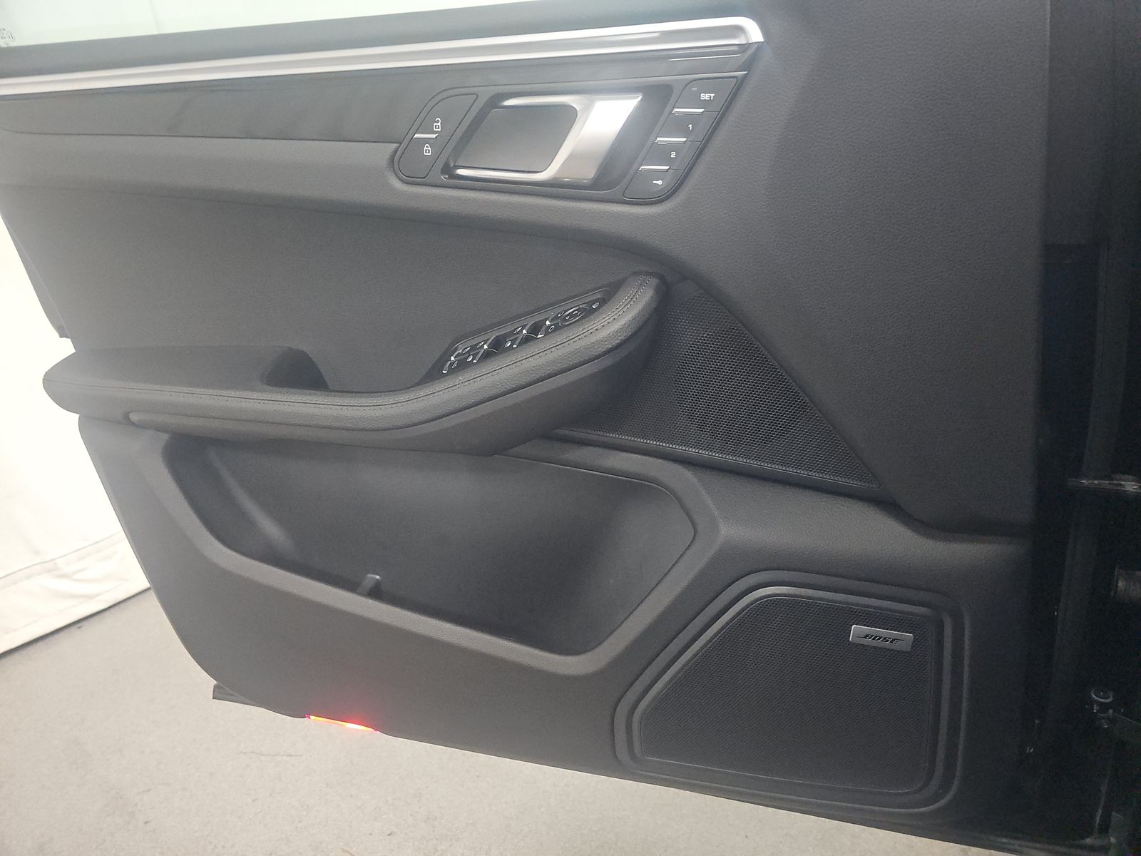 2023 Porsche Macan Base AWD