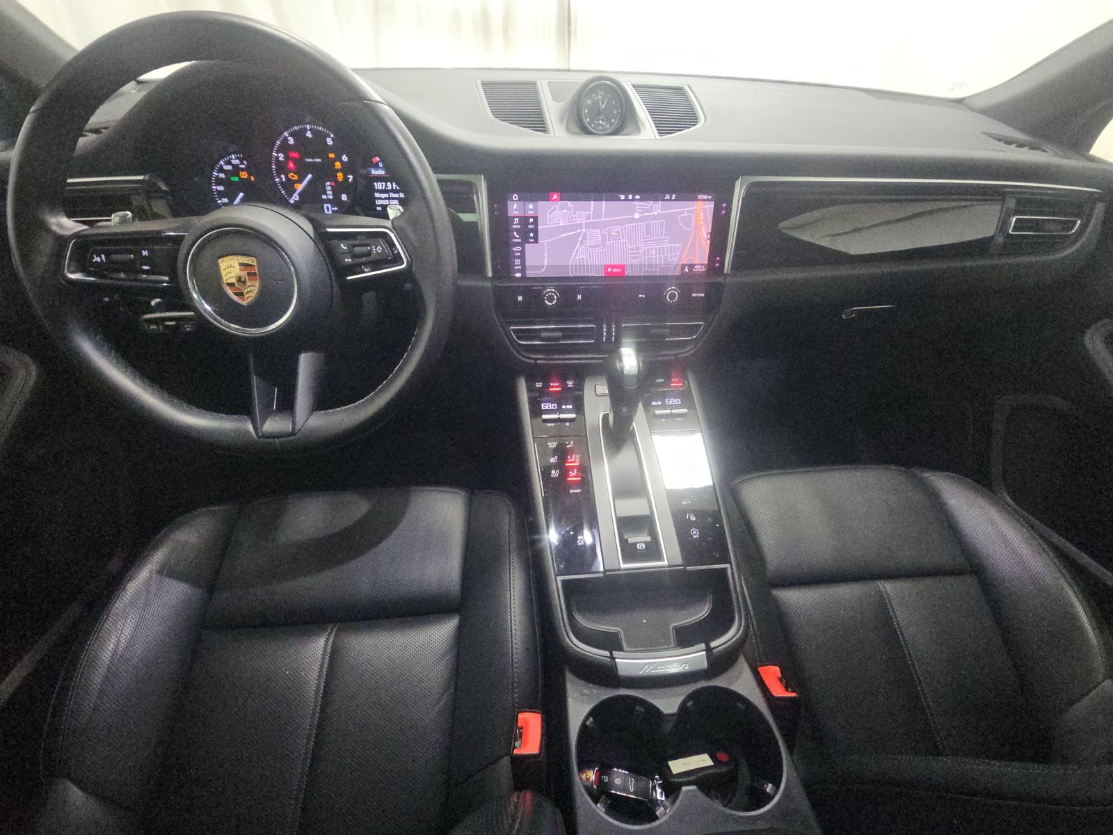 2023 Porsche Macan Base AWD