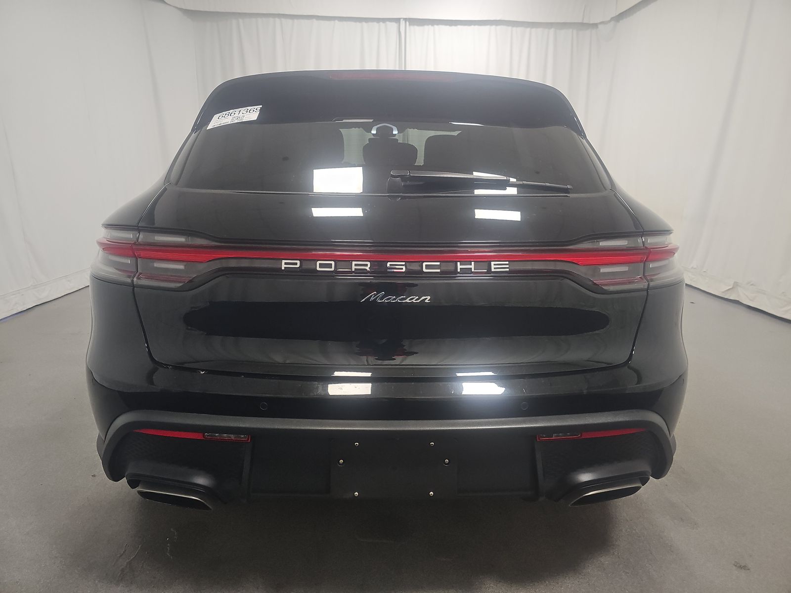 2023 Porsche Macan Base AWD
