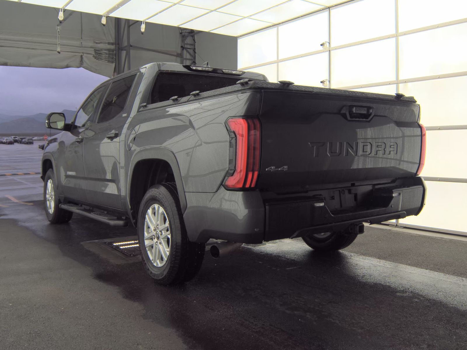 2024 Toyota Tundra SR5 AWD