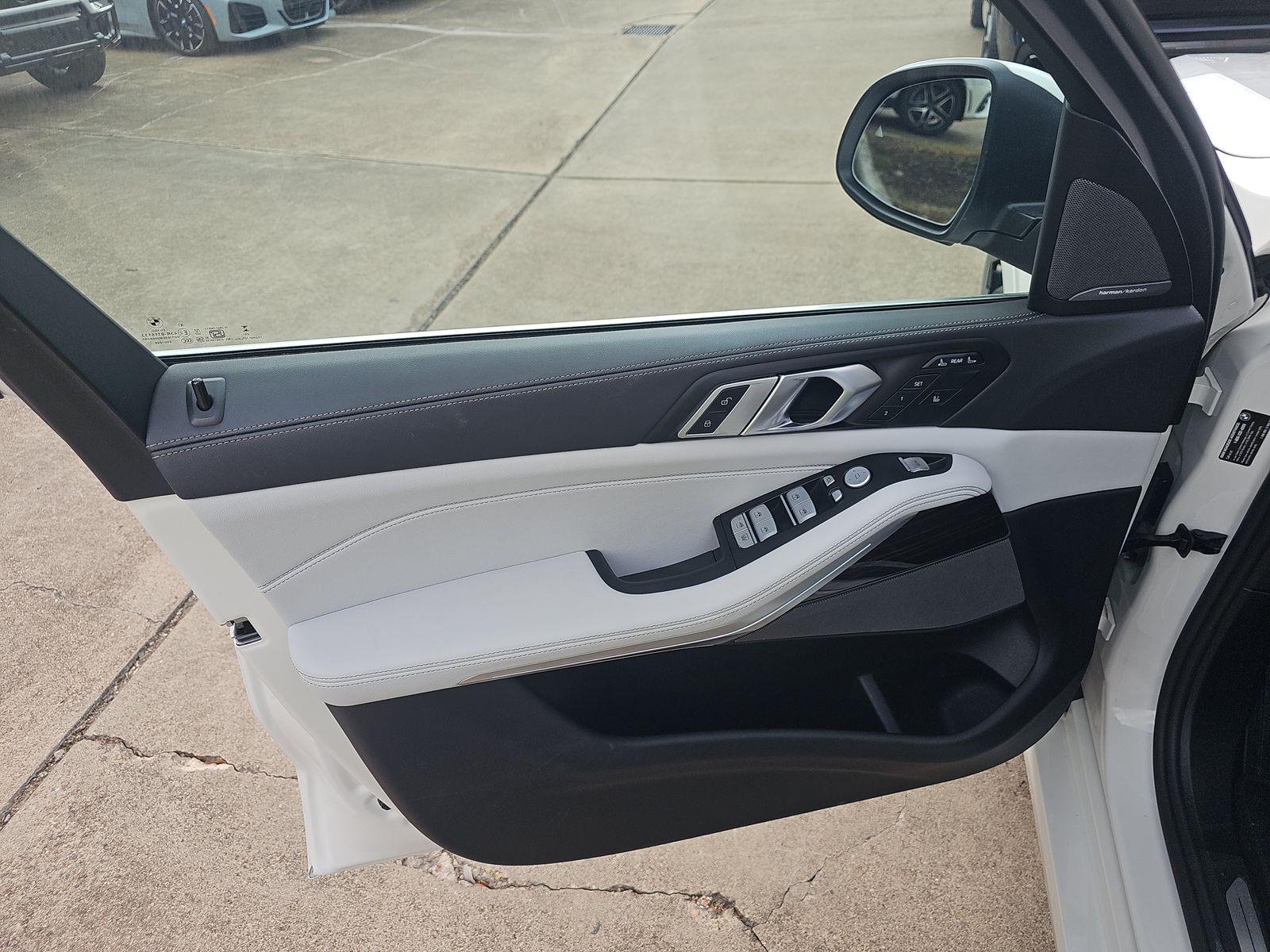 2025 BMW X7 xDrive40i AWD