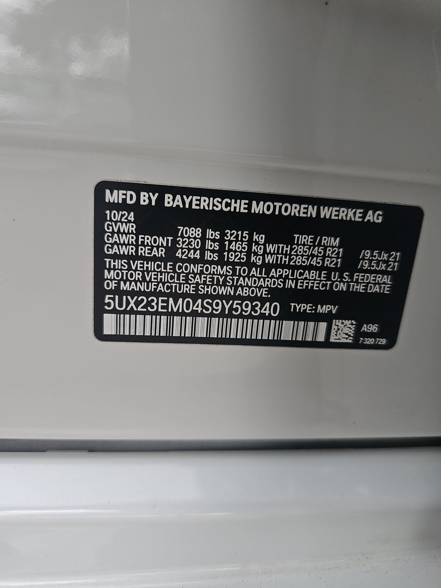 2025 BMW X7 xDrive40i AWD