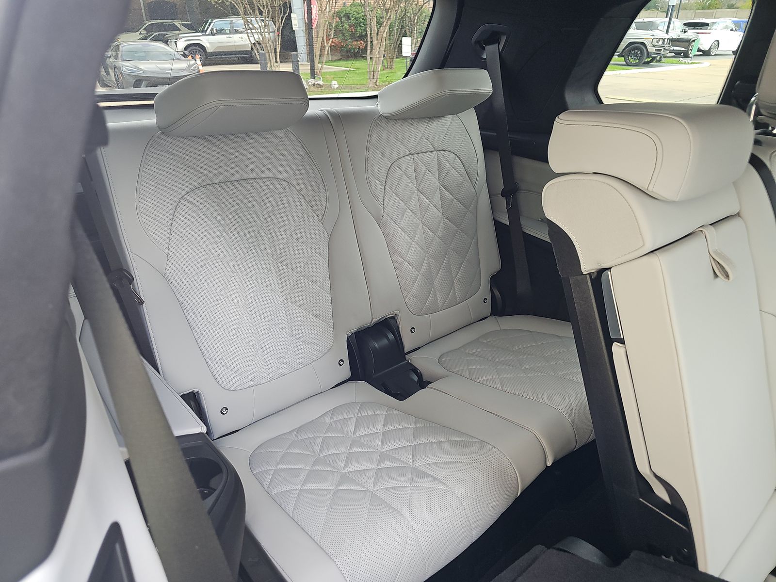 2025 BMW X7 xDrive40i AWD