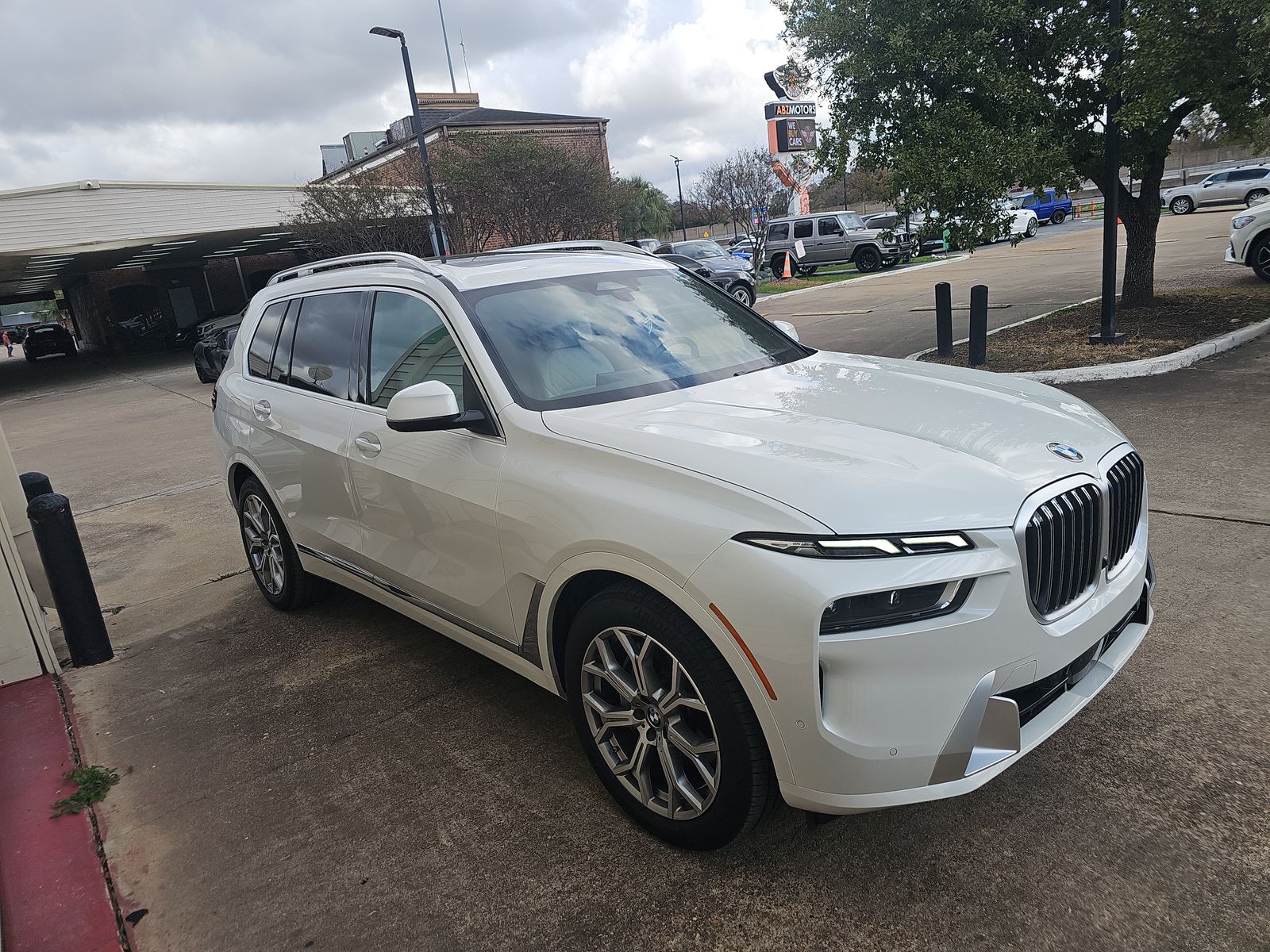 2025 BMW X7 xDrive40i AWD