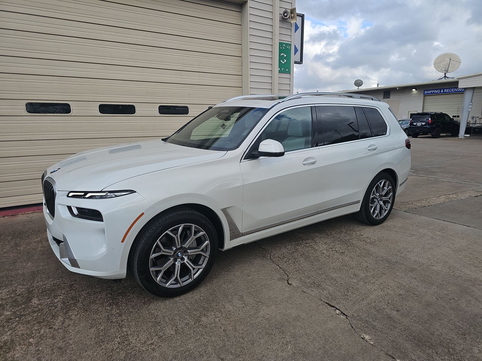 2025 BMW X7 xDrive40i AWD