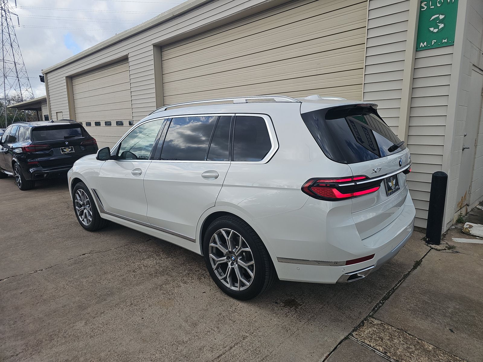 2025 BMW X7 xDrive40i AWD