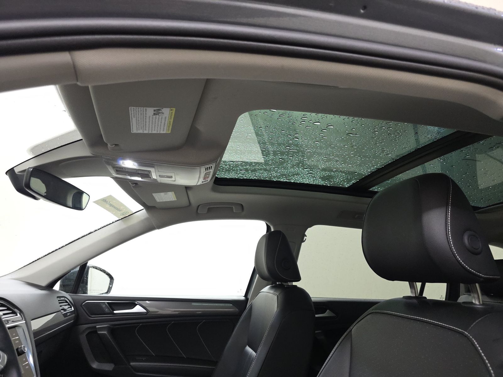 2024 Volkswagen Tiguan 2.0T SE FWD