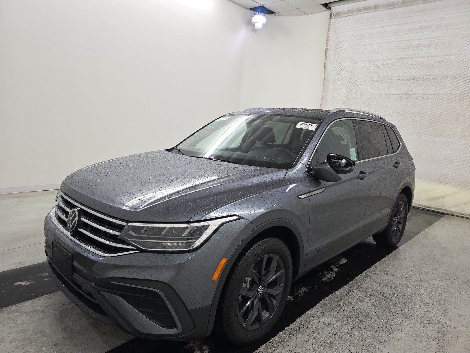 2024 Volkswagen Tiguan 2.0T SE FWD