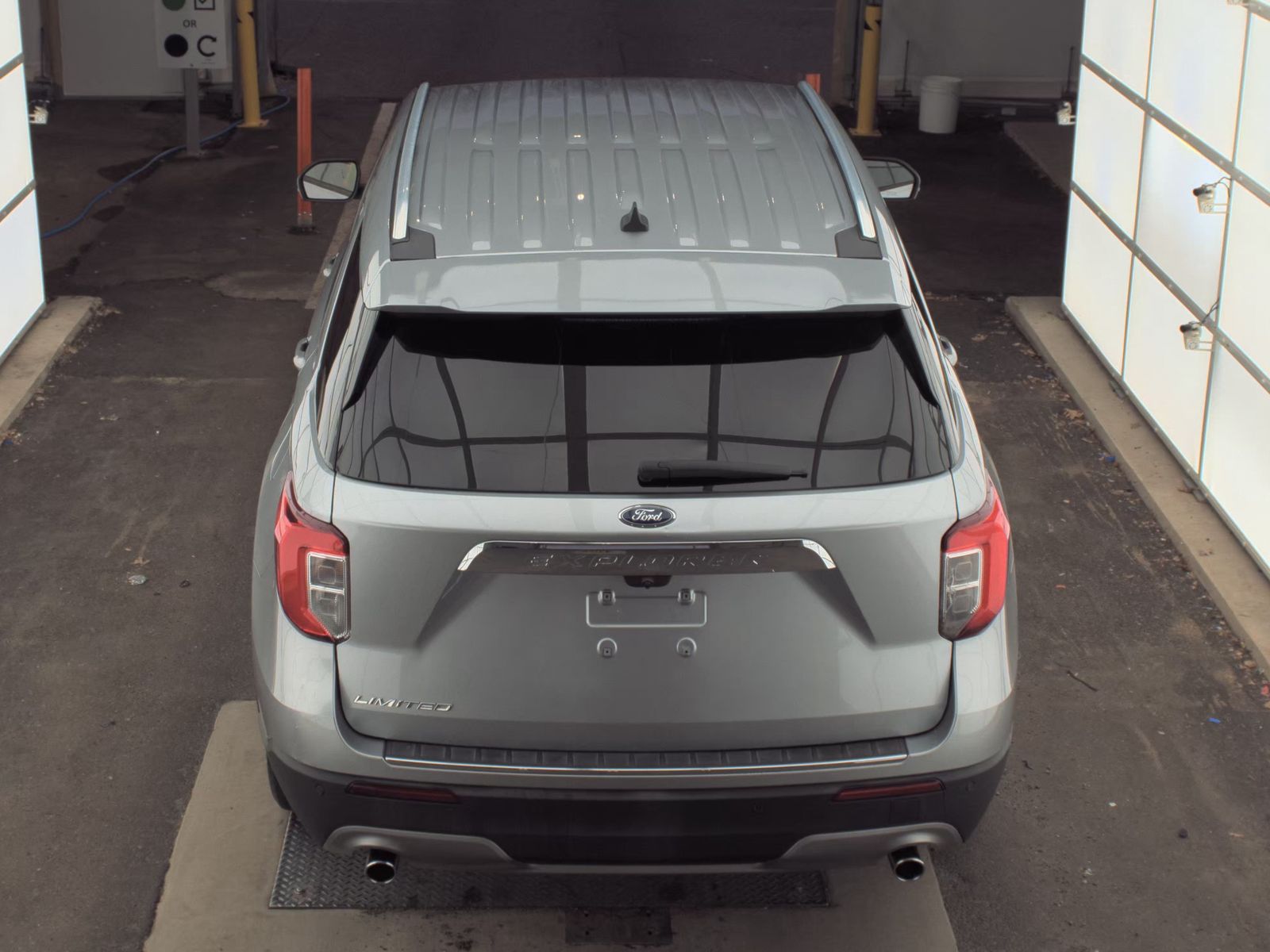 2022 Ford Explorer Limited RWD