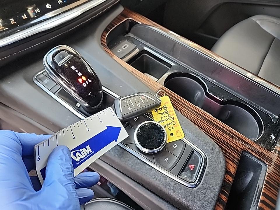 2023 Cadillac Escalade ESV Luxury AWD