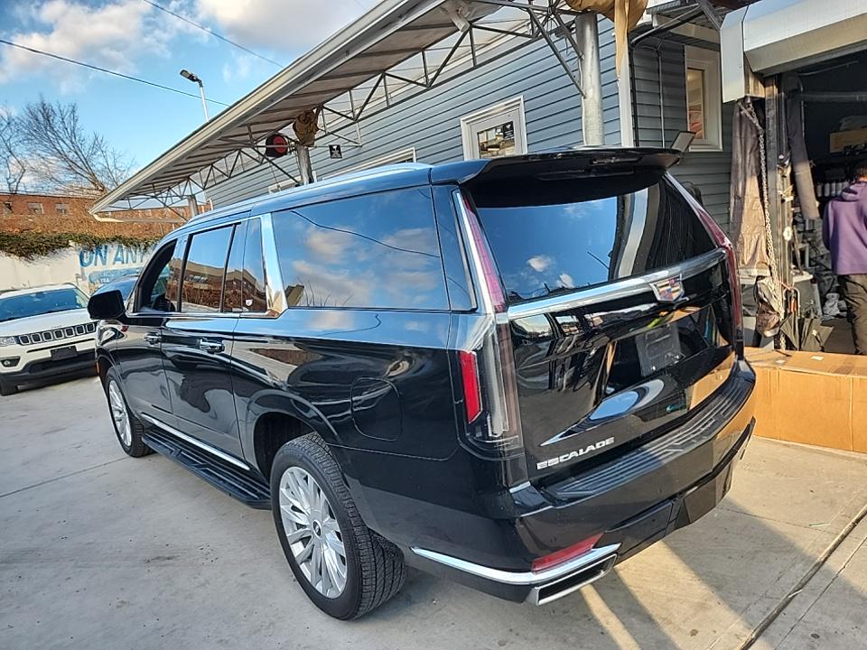 2023 Cadillac Escalade ESV Luxury AWD
