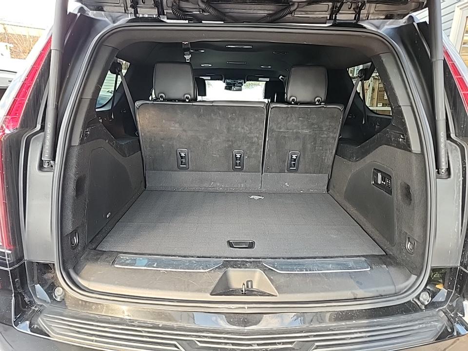 2023 Cadillac Escalade ESV Luxury AWD