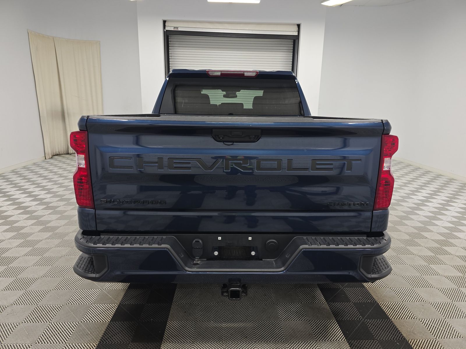 2023 Chevrolet Silverado 1500 Custom AWD