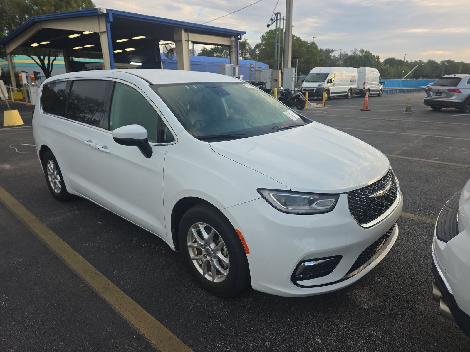 2023 Chrysler Pacifica Touring L FWD