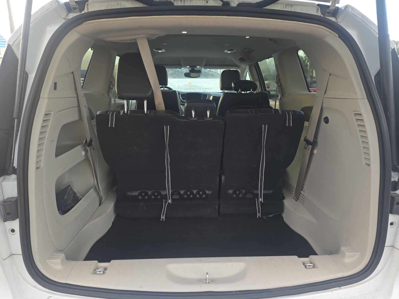 2023 Chrysler Pacifica Touring L FWD