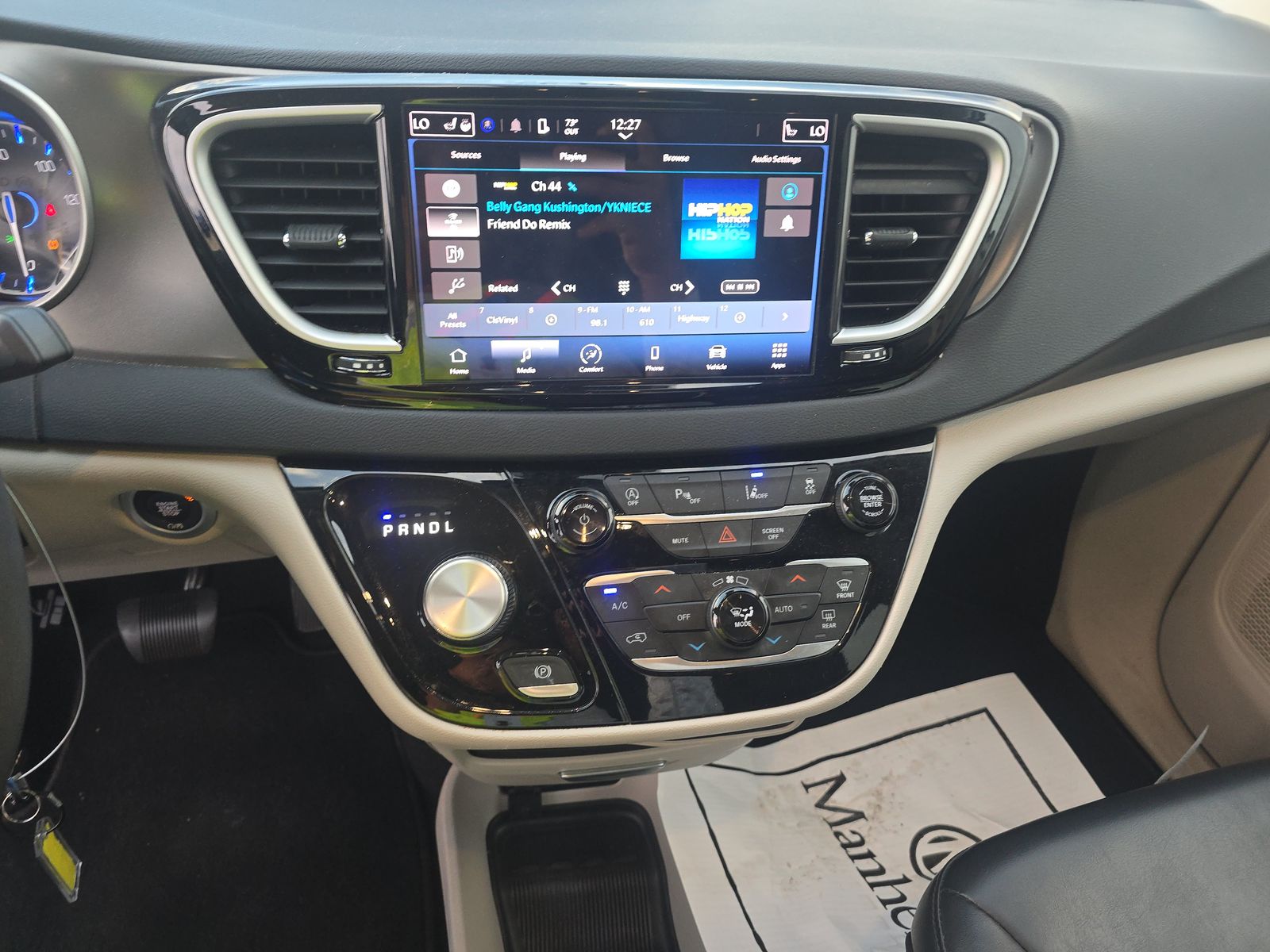 2023 Chrysler Pacifica Touring L FWD