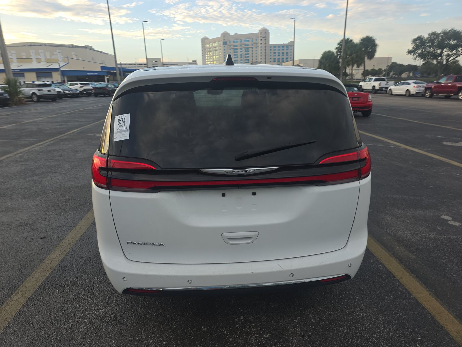 2023 Chrysler Pacifica Touring L FWD