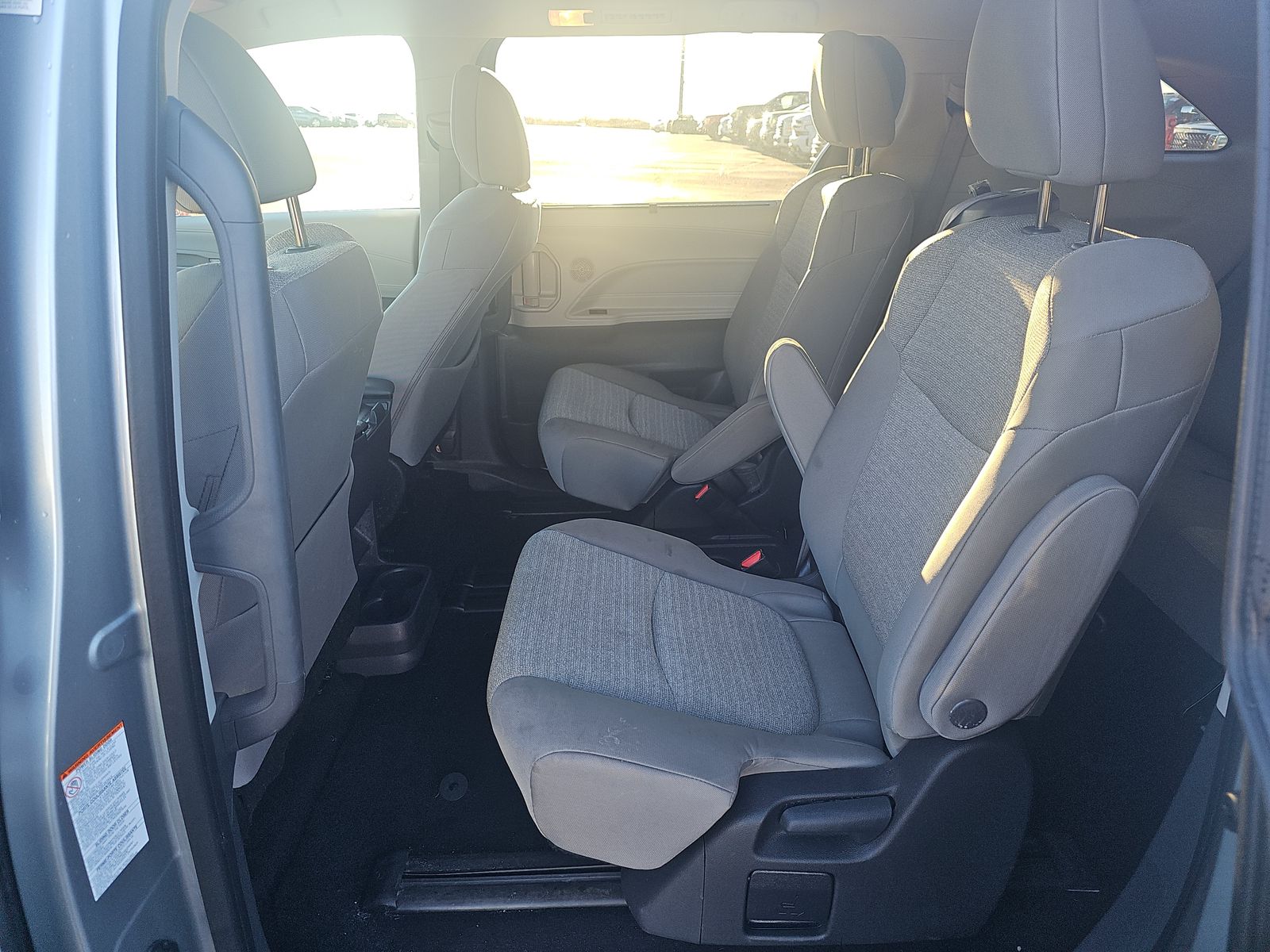 2024 Toyota Sienna LE FWD