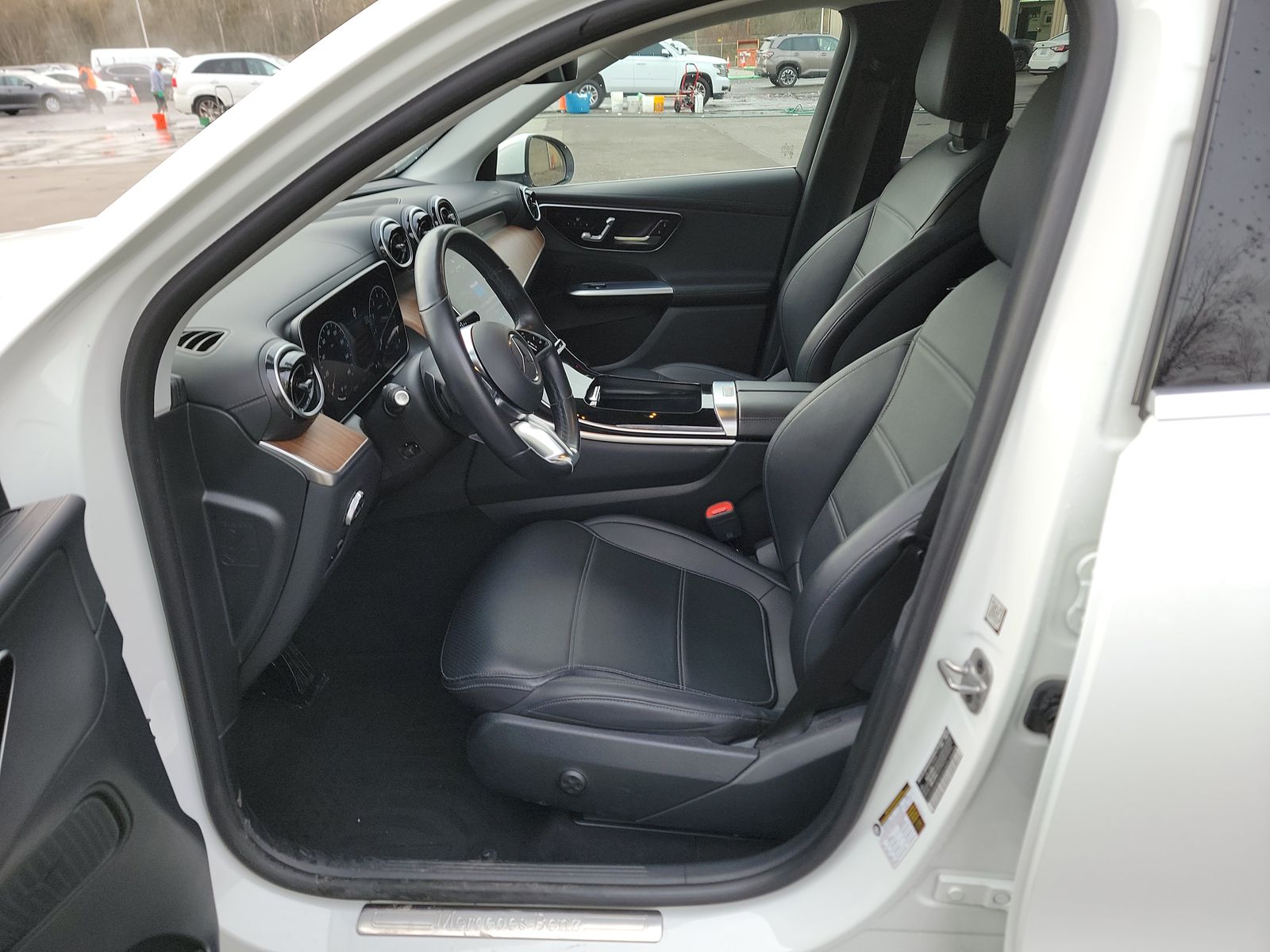 2024 Mercedes-Benz GLC GLC 300 AWD