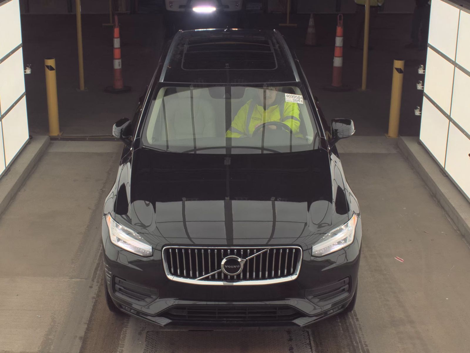 2022 Volvo XC90 T5 Momentum AWD