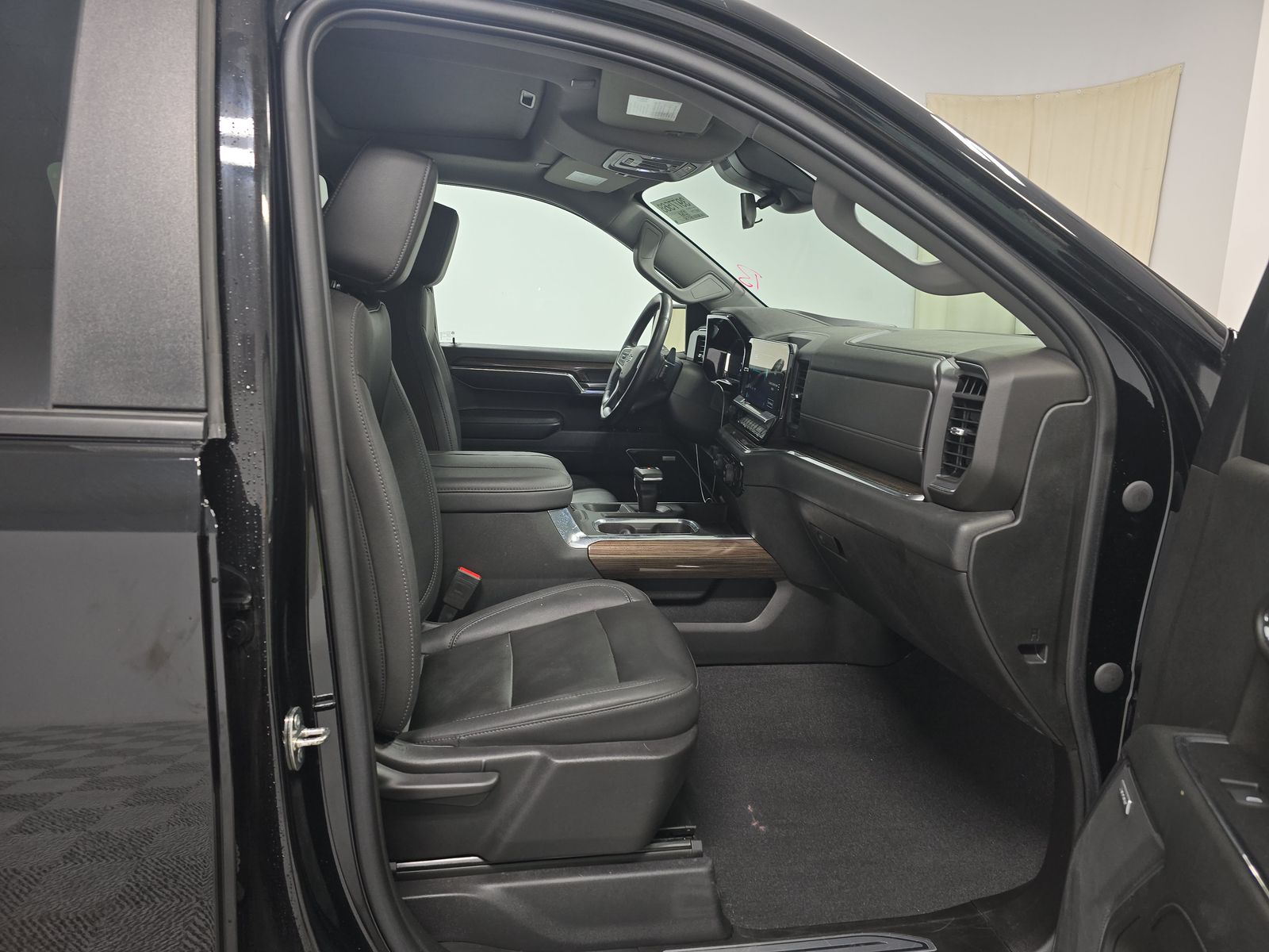 2023 Chevrolet Silverado 1500 RST AWD