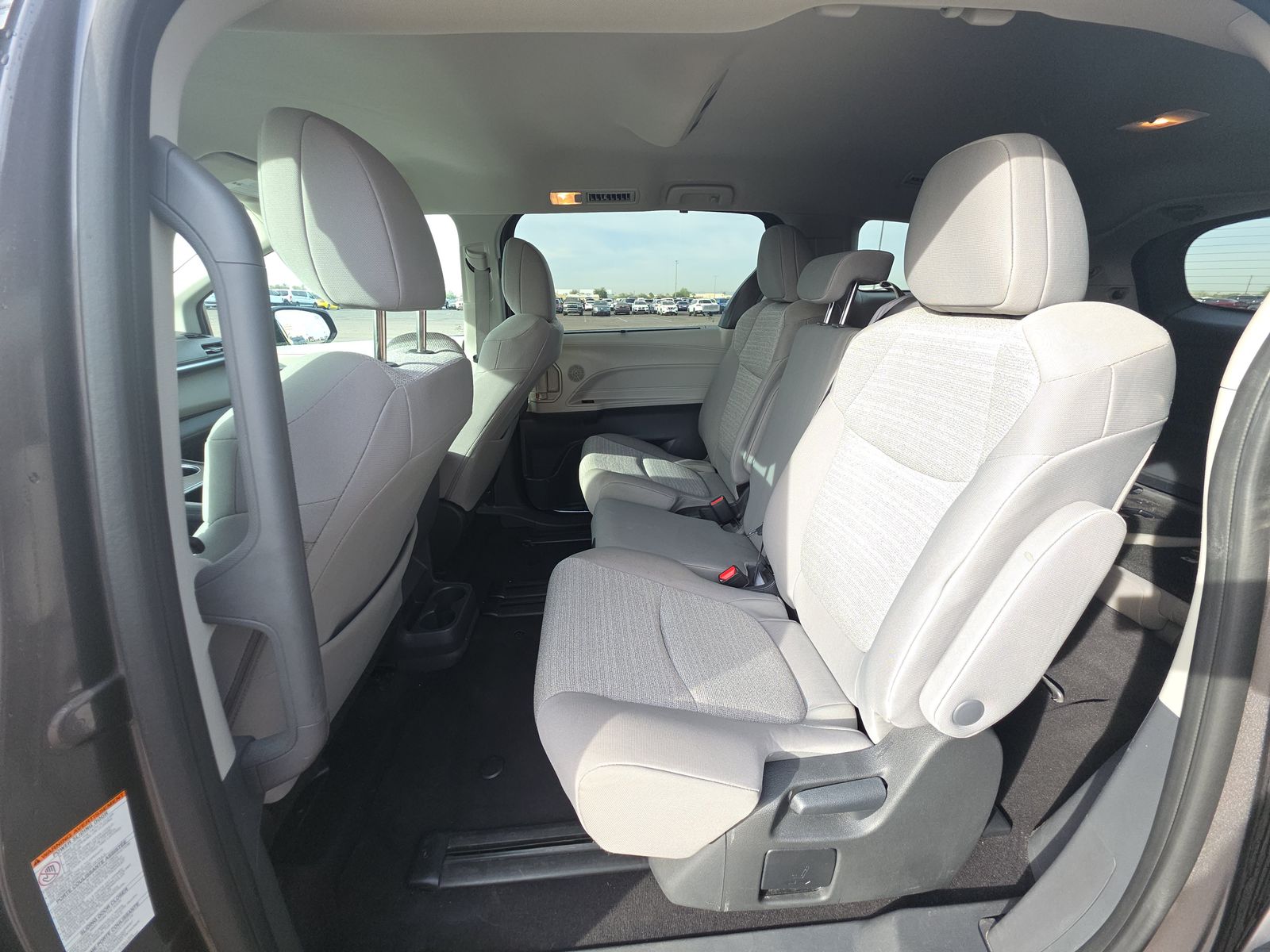 2024 Toyota Sienna LE FWD