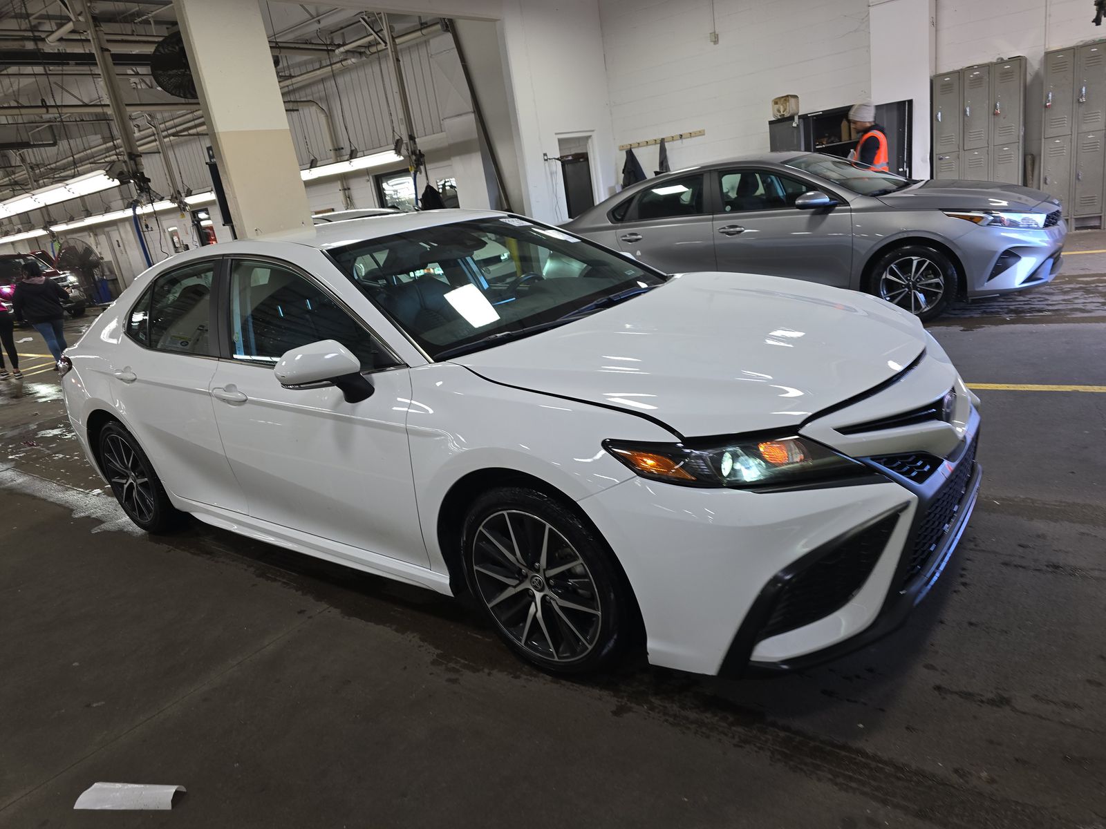2024 Toyota Camry SE FWD