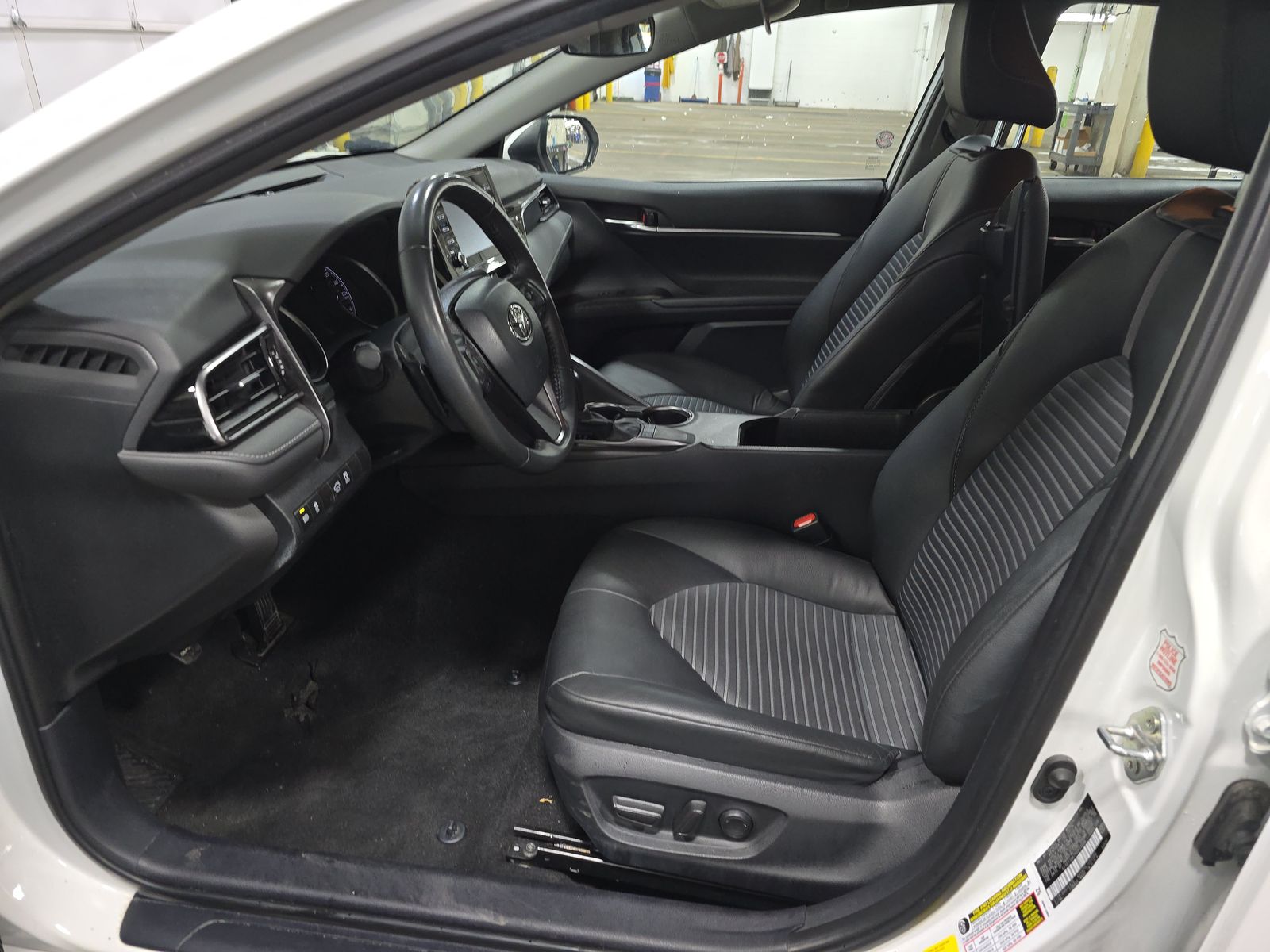 2024 Toyota Camry SE FWD