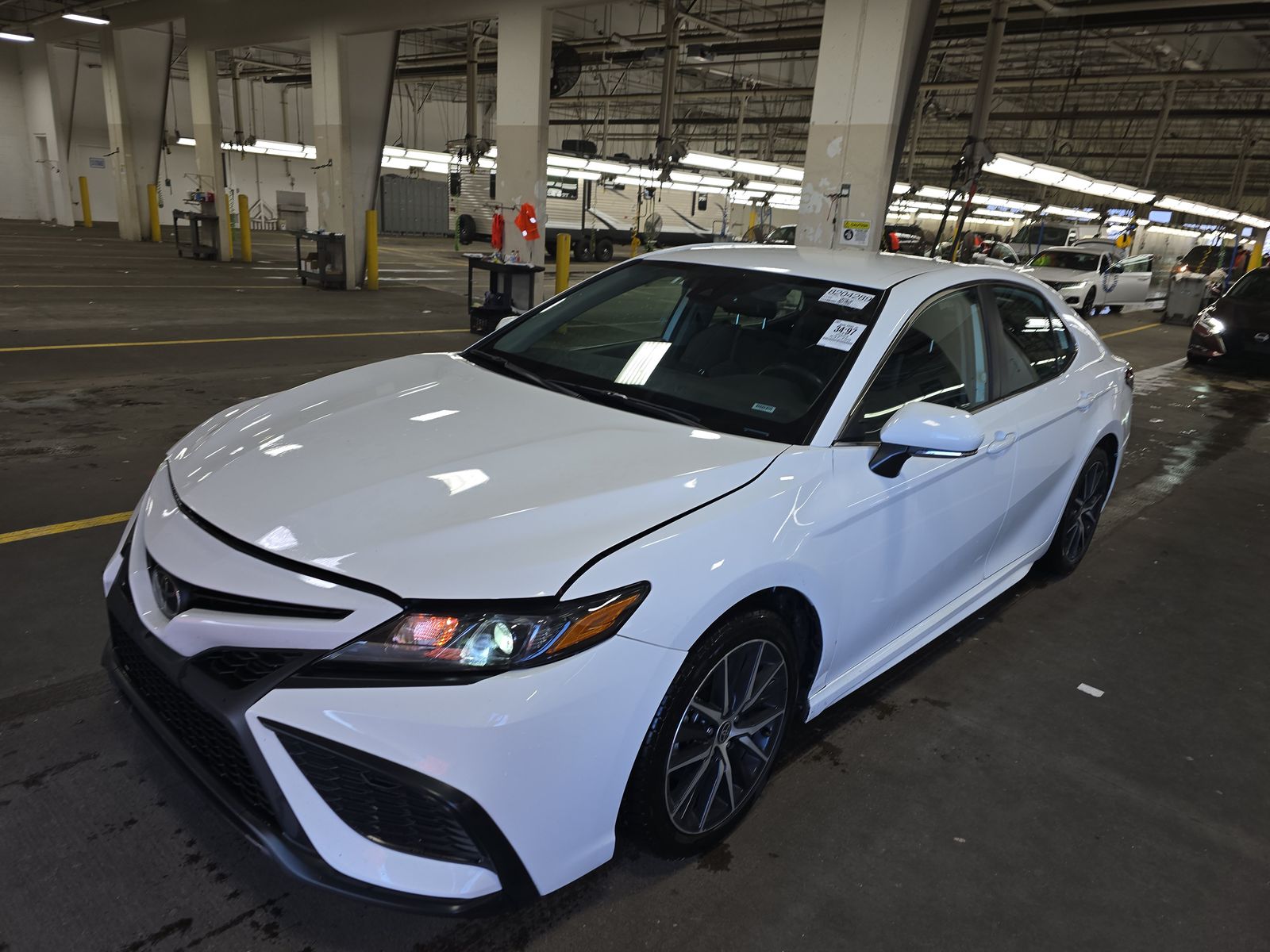 2024 Toyota Camry SE FWD