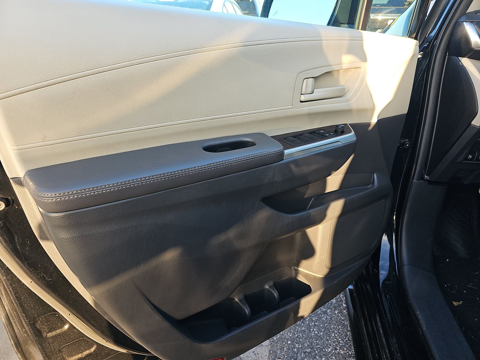 2024 Toyota Sienna LE FWD