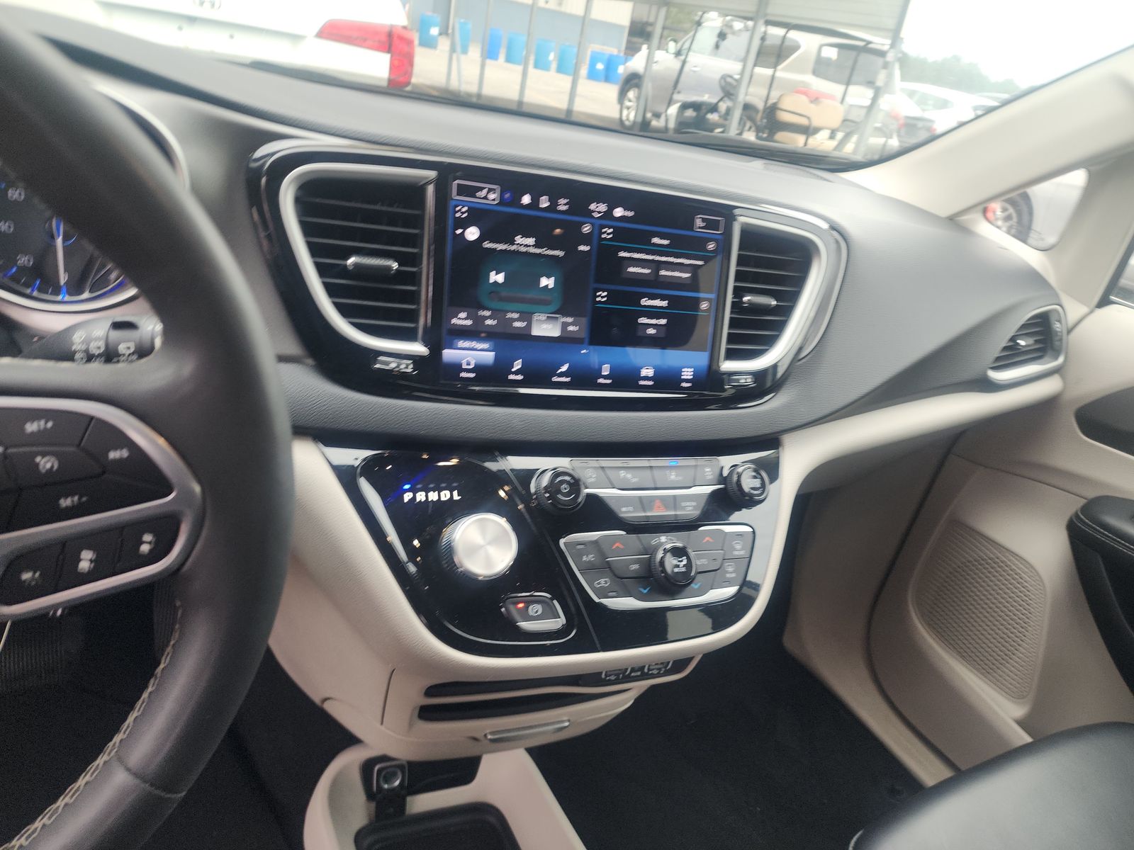 2023 Chrysler Pacifica Touring L FWD