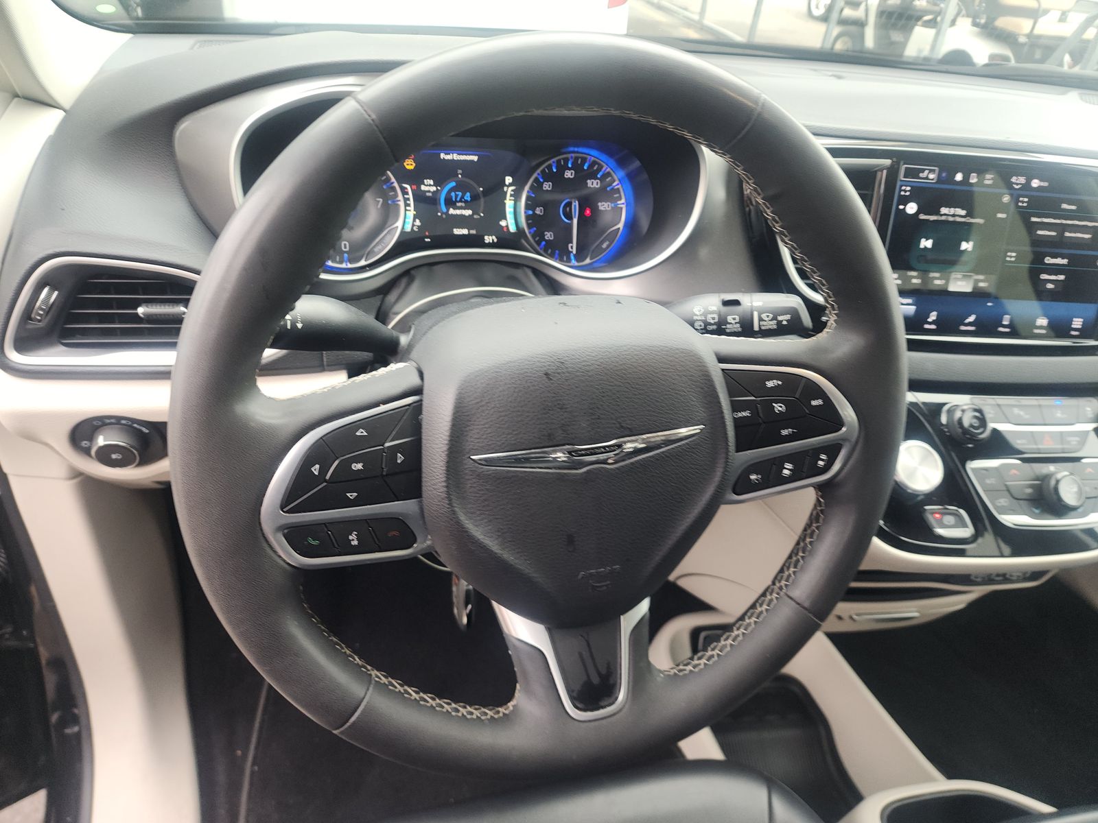 2023 Chrysler Pacifica Touring L FWD