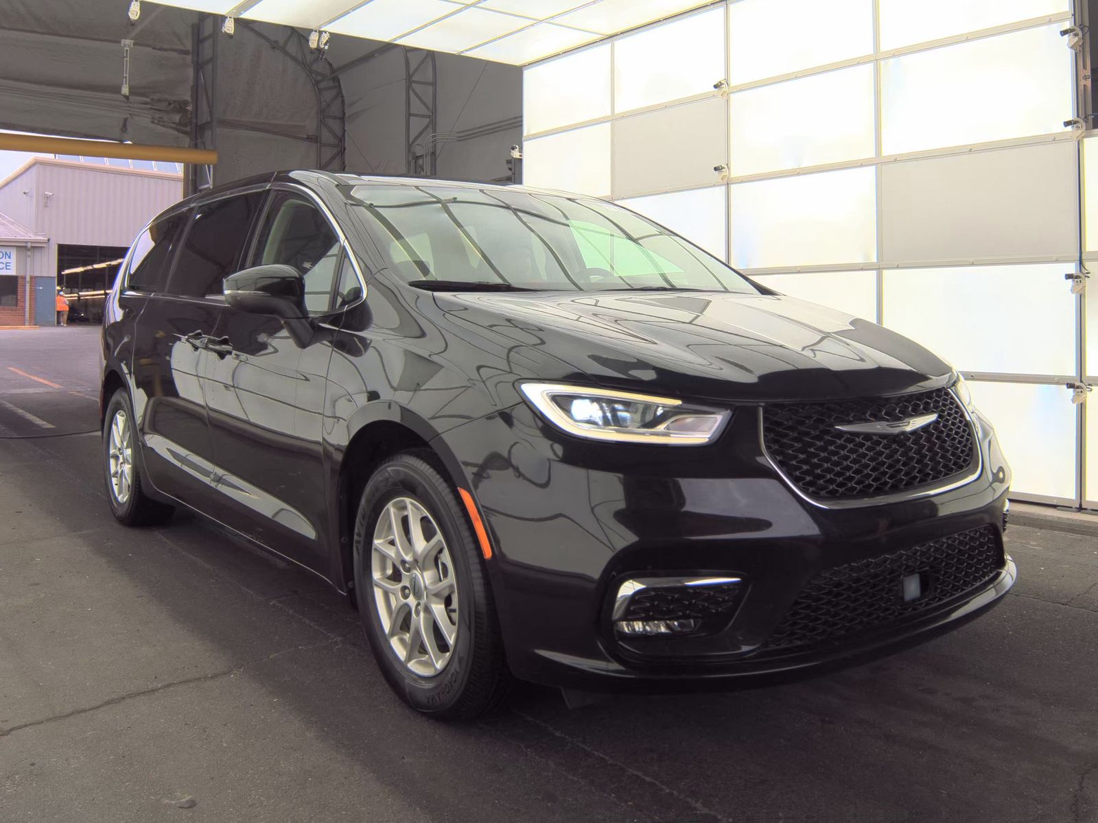 2023 Chrysler Pacifica Touring L FWD