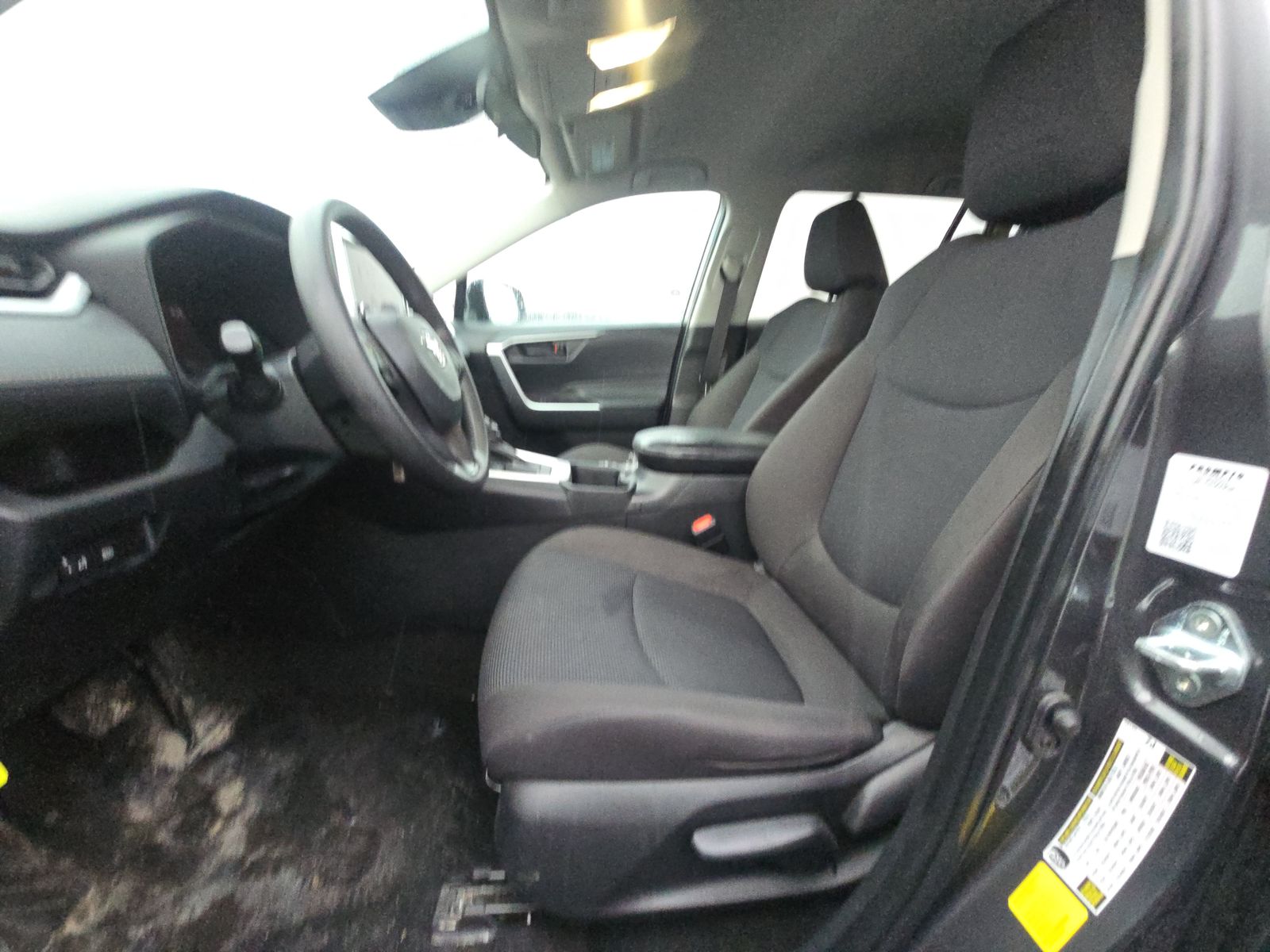 2024 Toyota RAV4 LE FWD