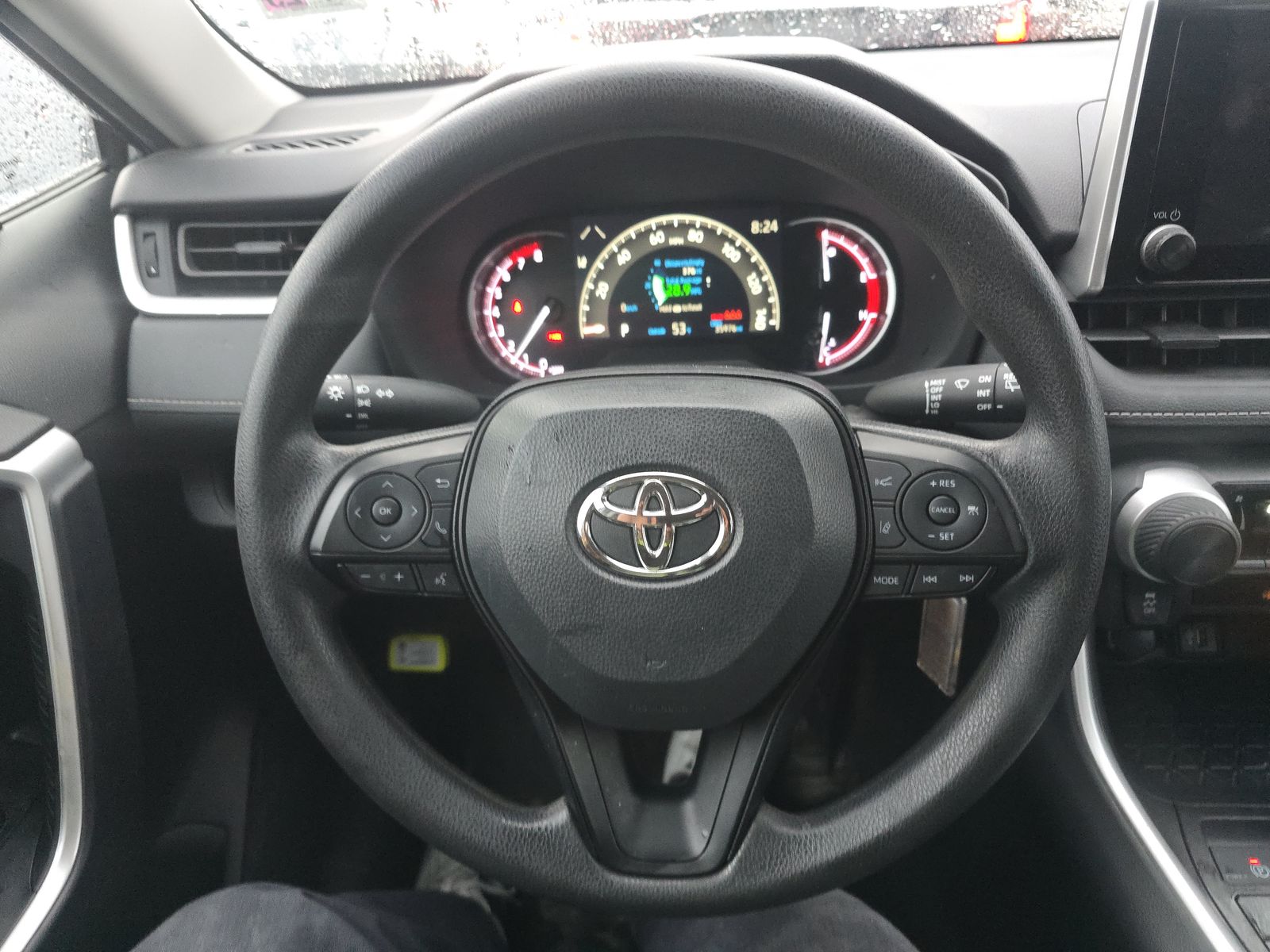 2024 Toyota RAV4 LE FWD