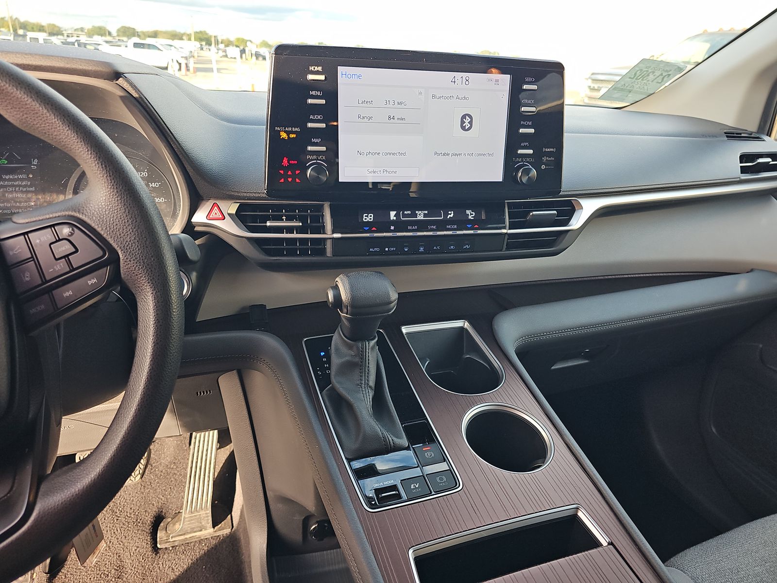 2024 Toyota Sienna LE FWD