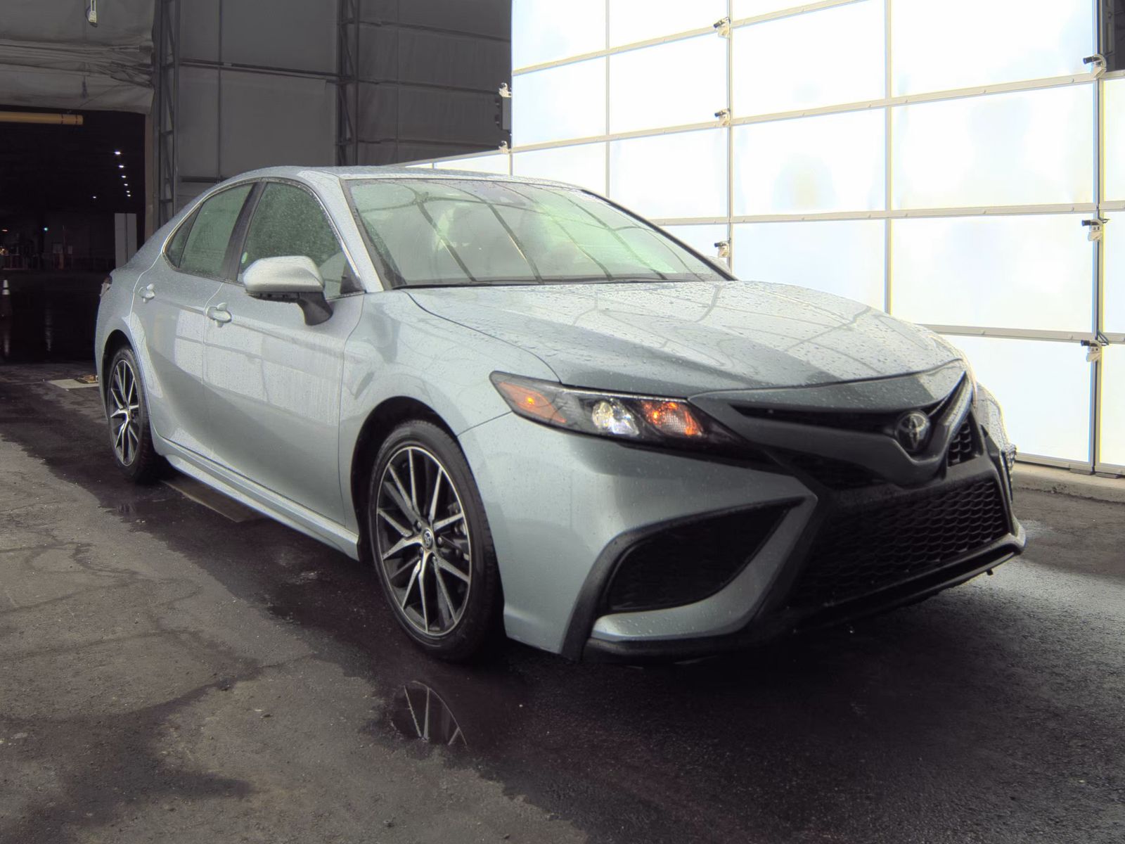 2024 Toyota Camry SE FWD