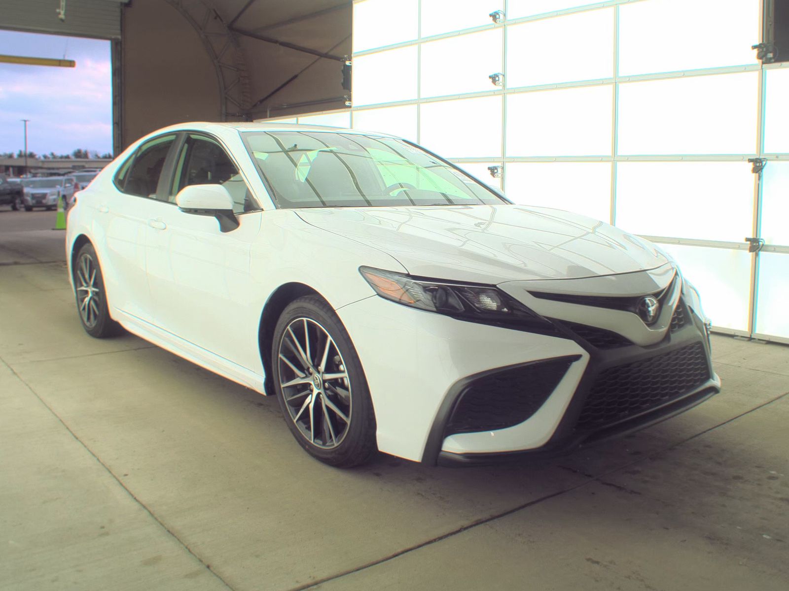 2024 Toyota Camry SE FWD