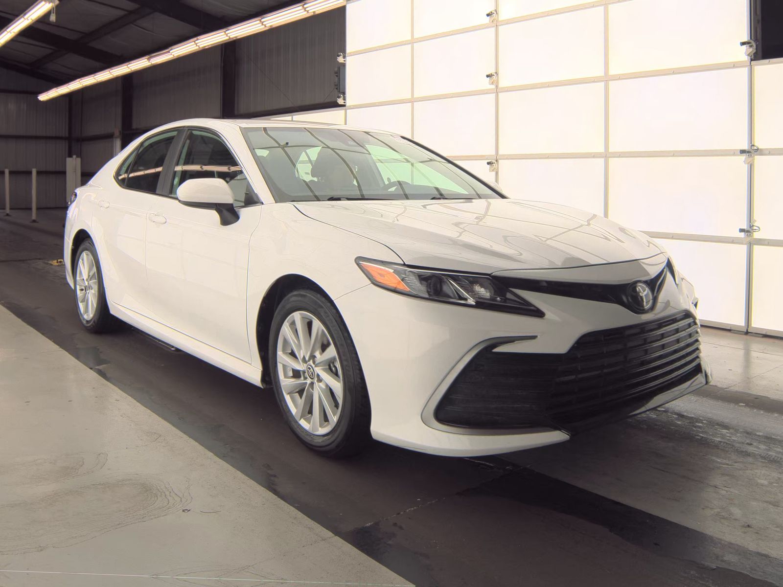 2024 Toyota Camry LE FWD