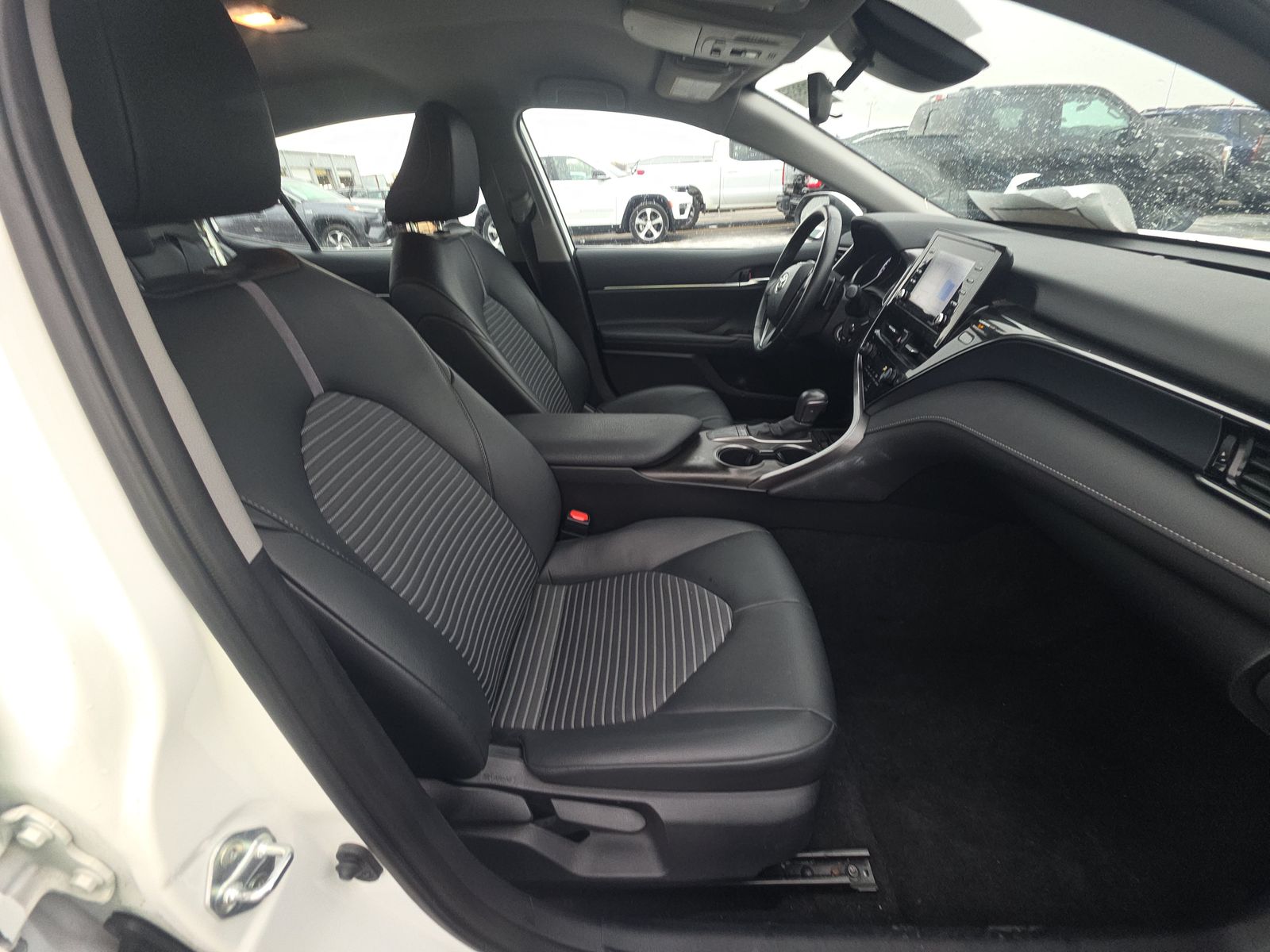 2024 Toyota Camry SE FWD