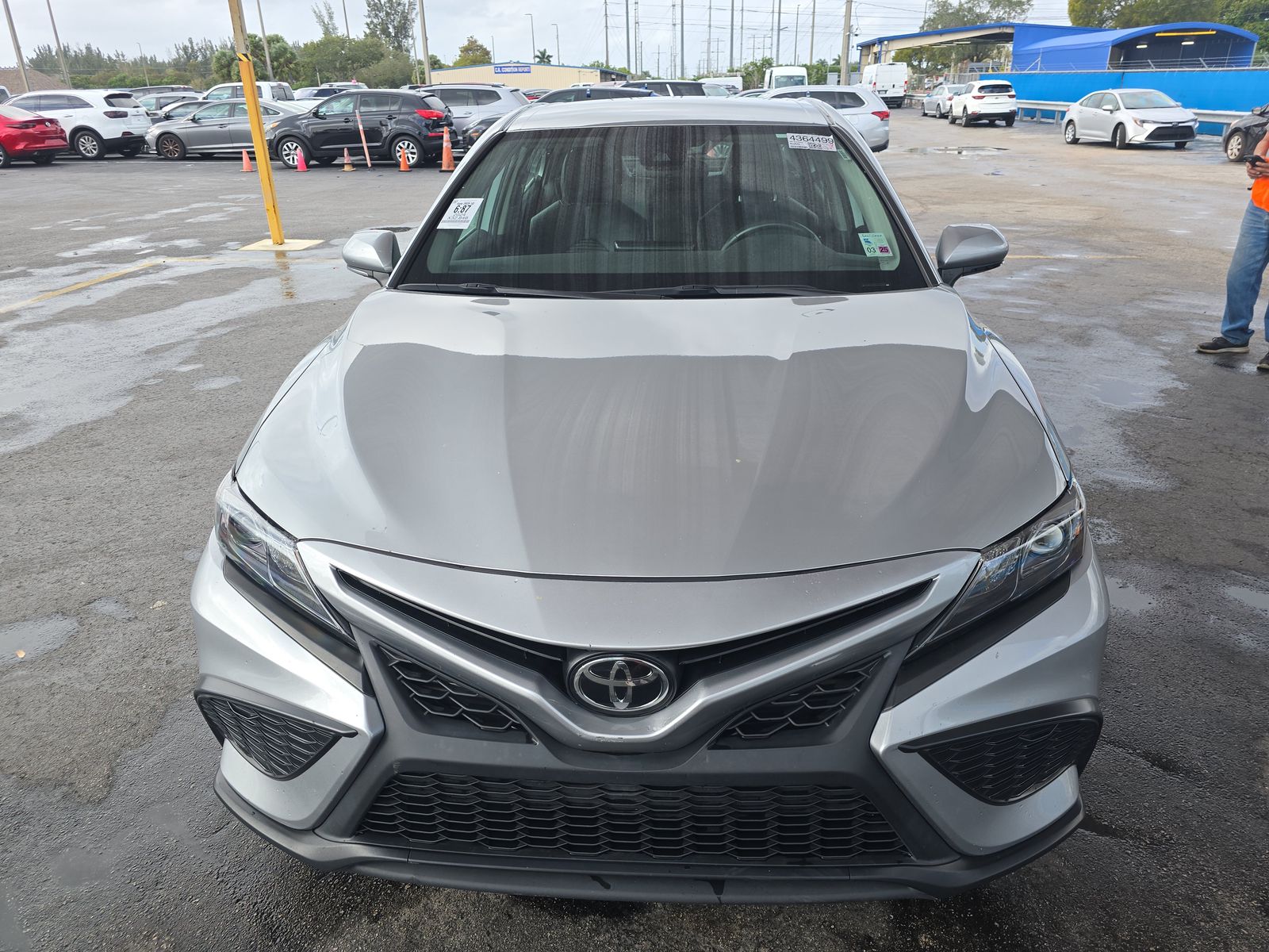 2024 Toyota Camry SE FWD