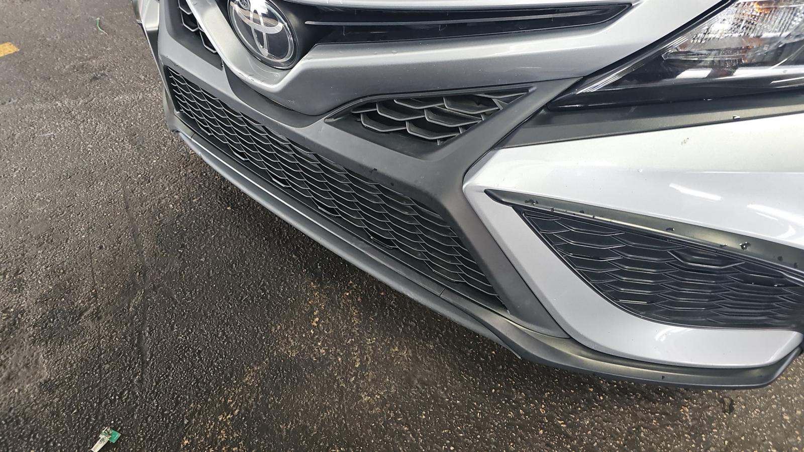 2024 Toyota Camry SE FWD