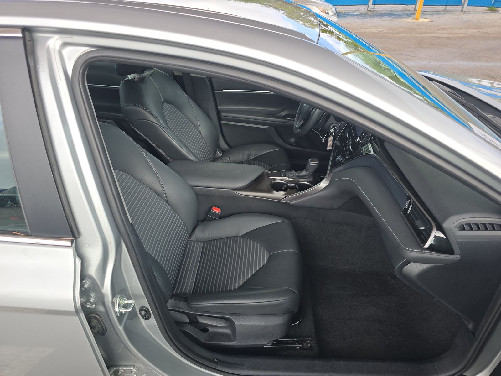 2024 Toyota Camry SE FWD