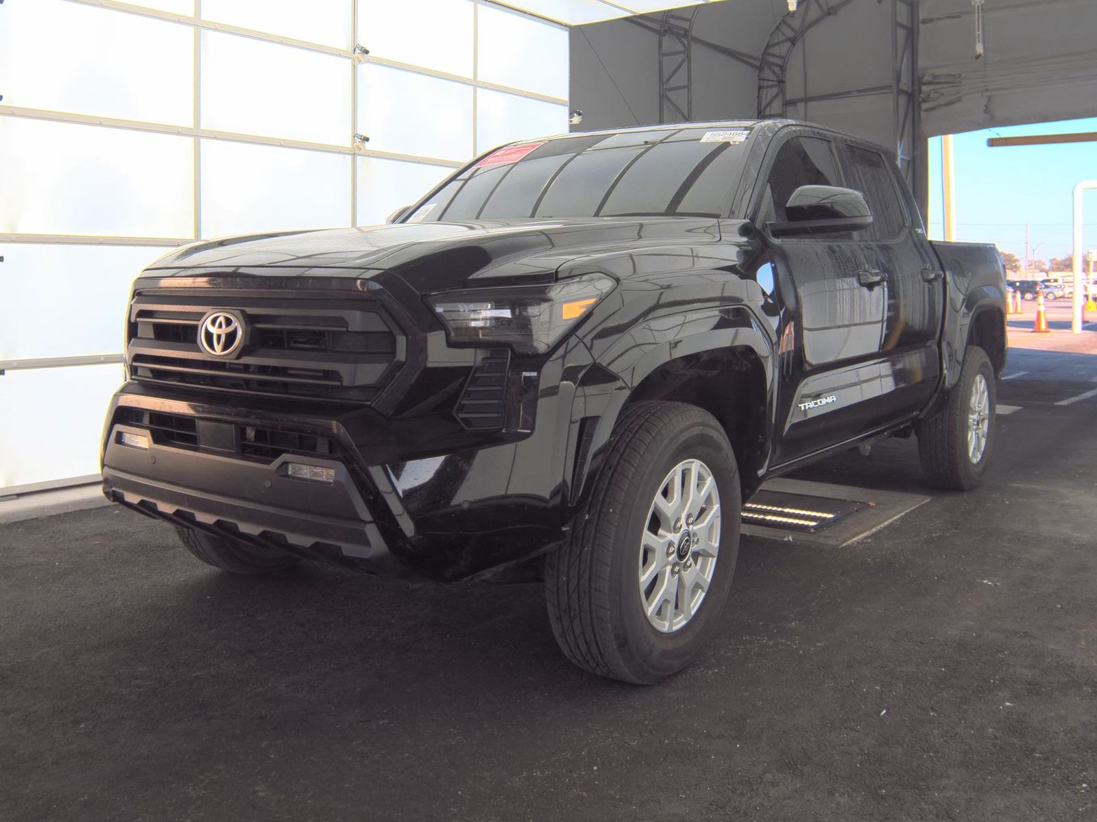 2024 Toyota Tacoma SR5 AWD